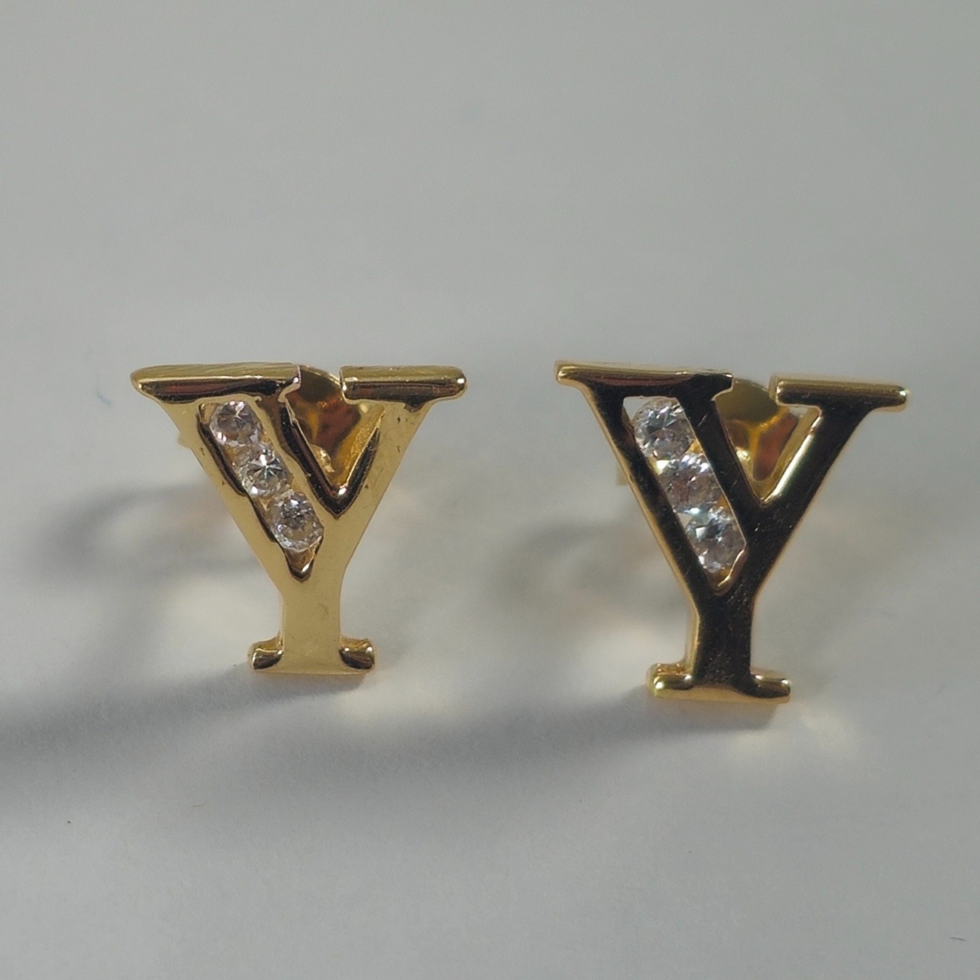 Product photo for 14ct Gold *CZ* Y Stud Earrings