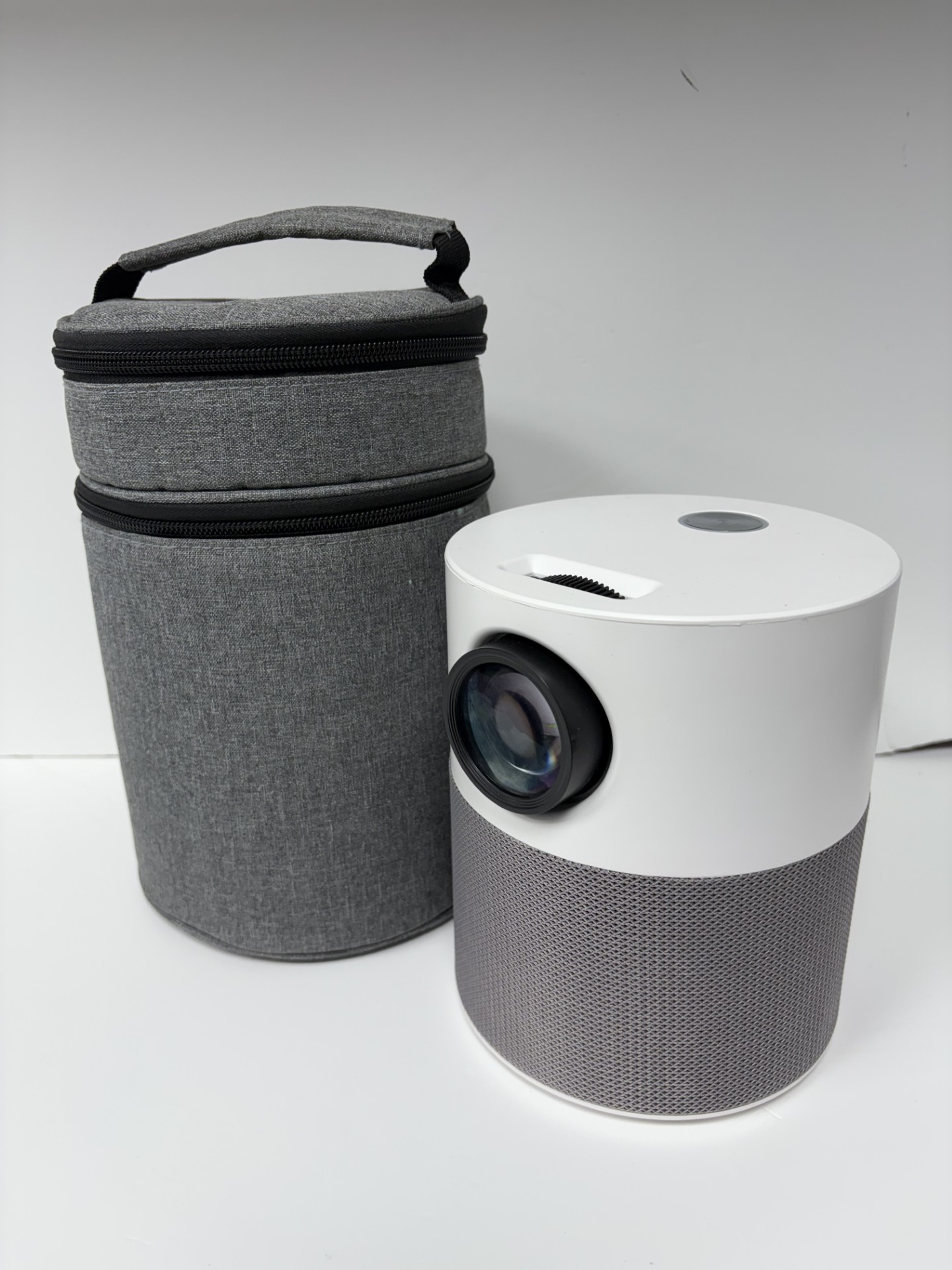 Product photo for LED PROJECTOR WITH BAG POWER CABLE AND HDMI UNBOXED