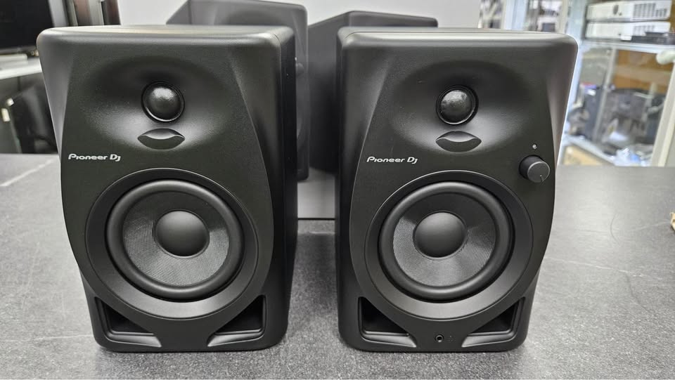 Product photo for Pioneer DJ DM-40D Active Monitor Speakers