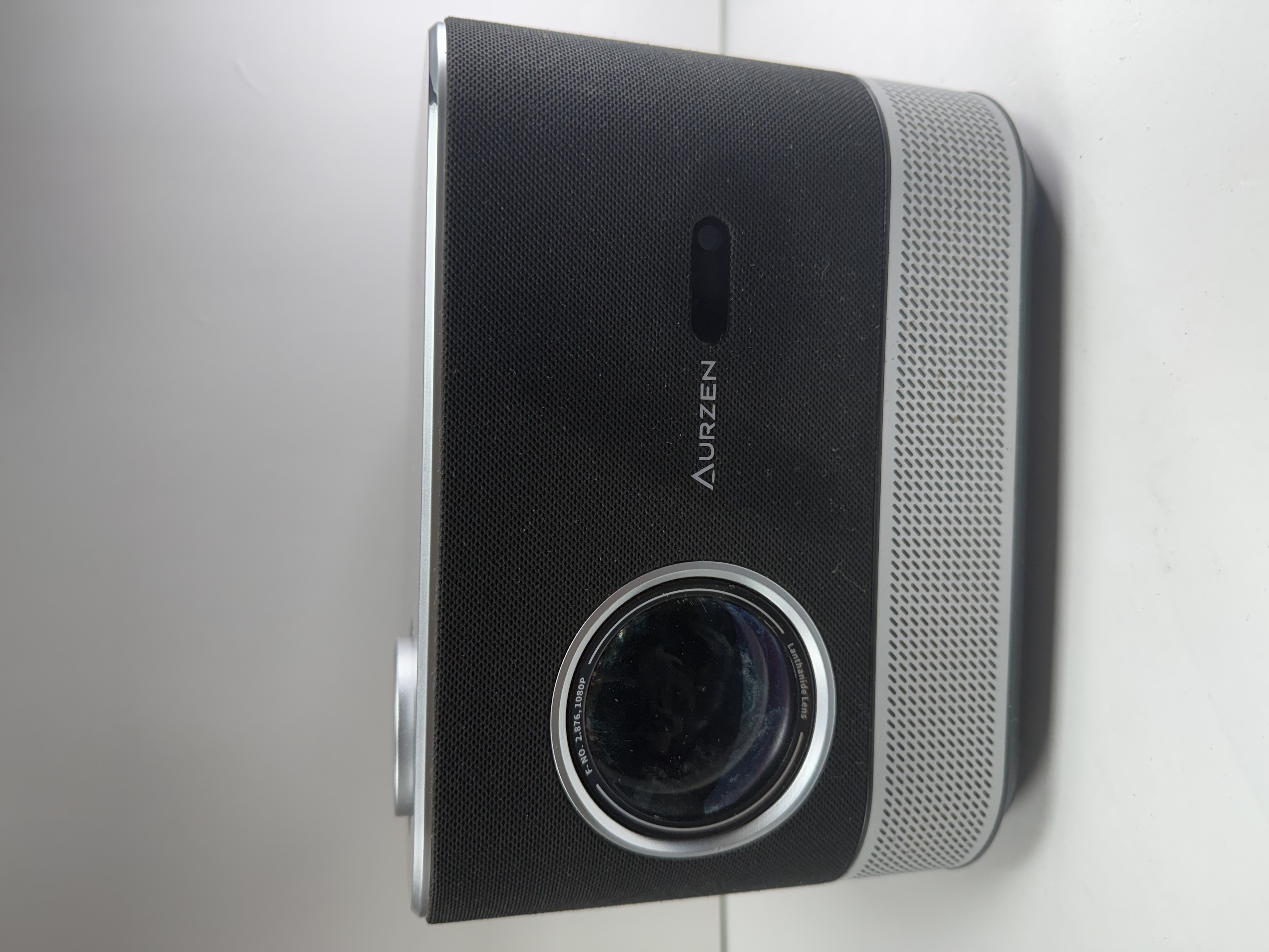 Product photo for aurzen f503 projectror