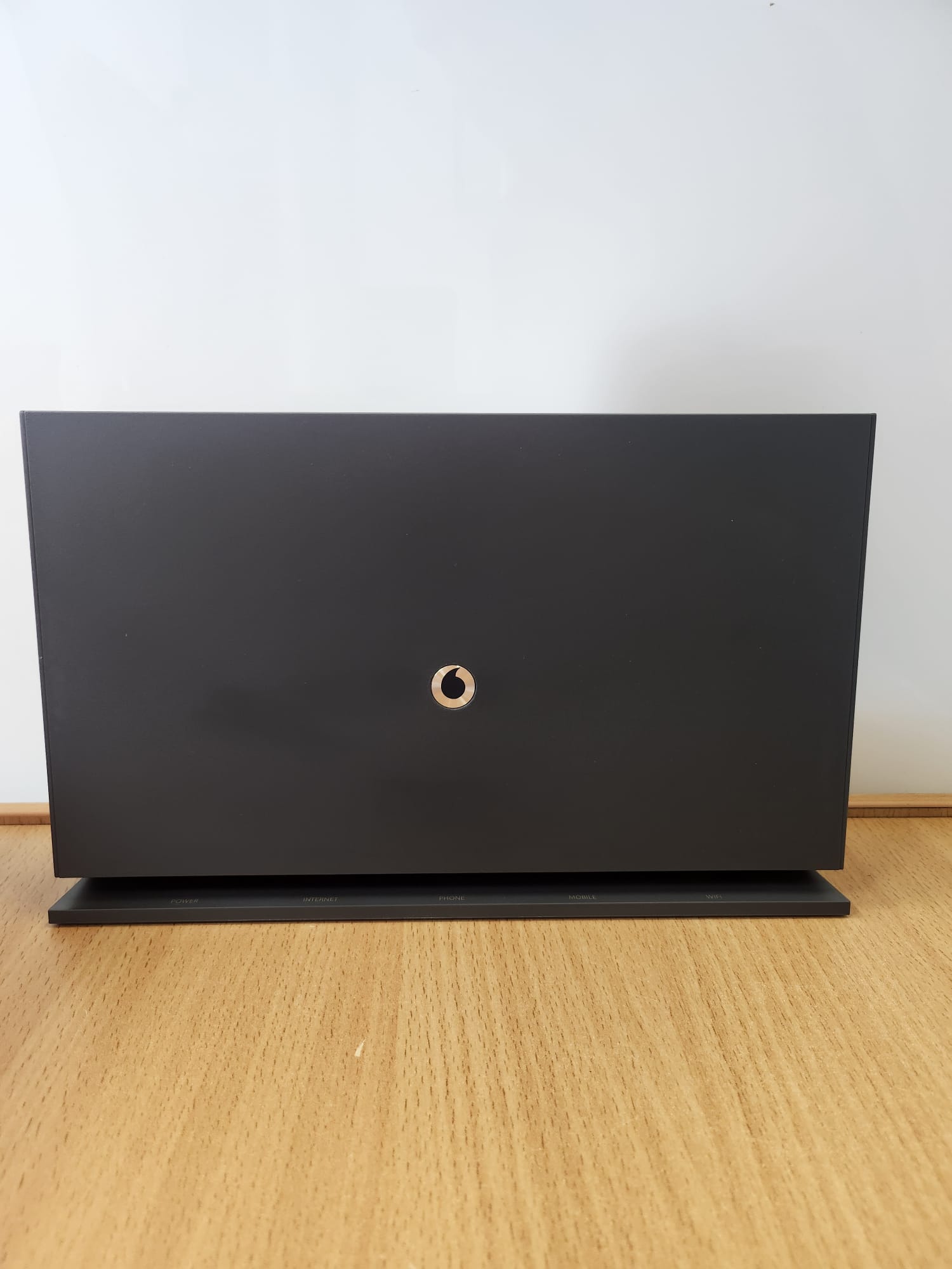Product photo for Vodafone  Vodafone THG3000 Router – Mint Condition Boxed with All Accessories