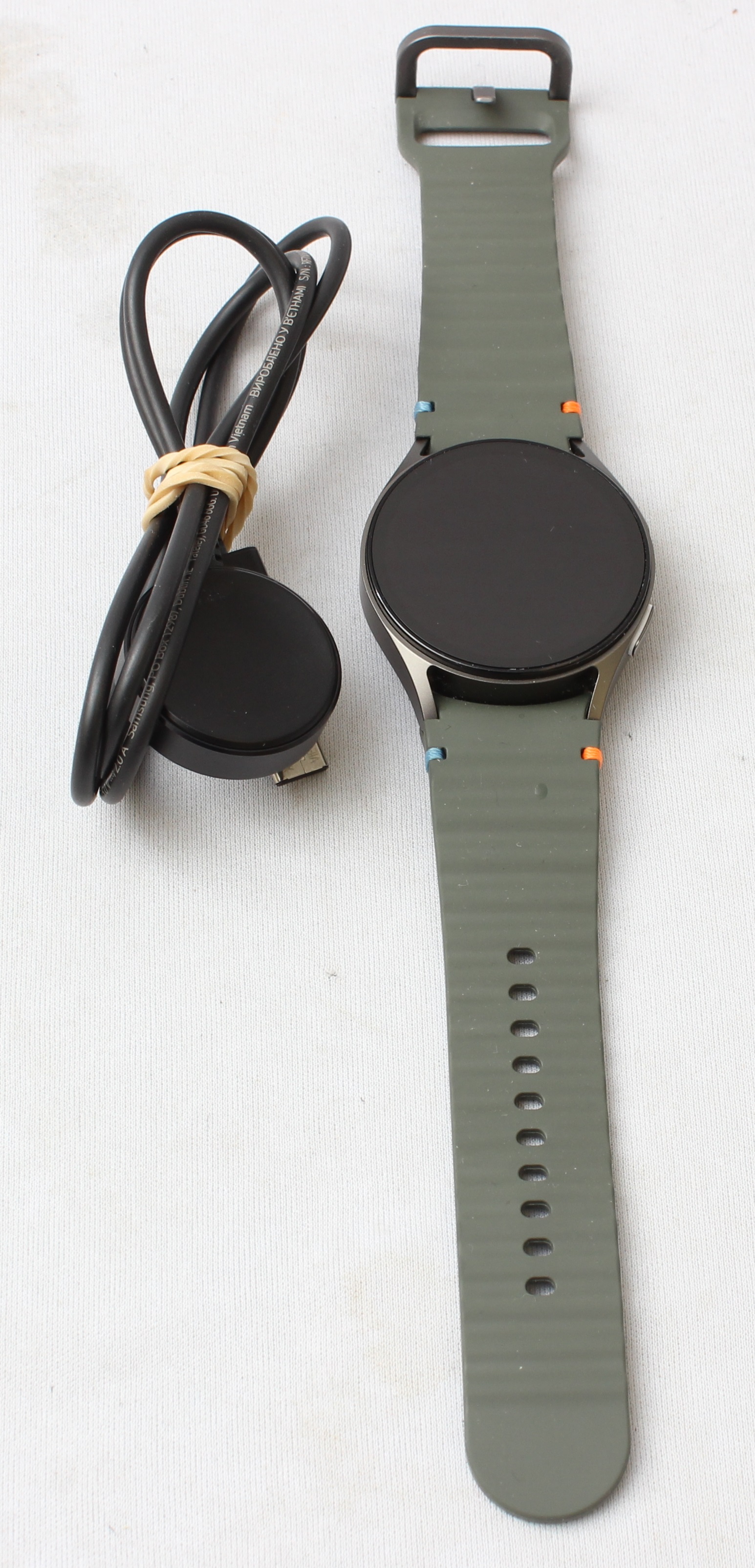 Product photo for Samsung Watch 7 SM-L300 - 40mm Sapphire Crystal GPS Green Band (U)