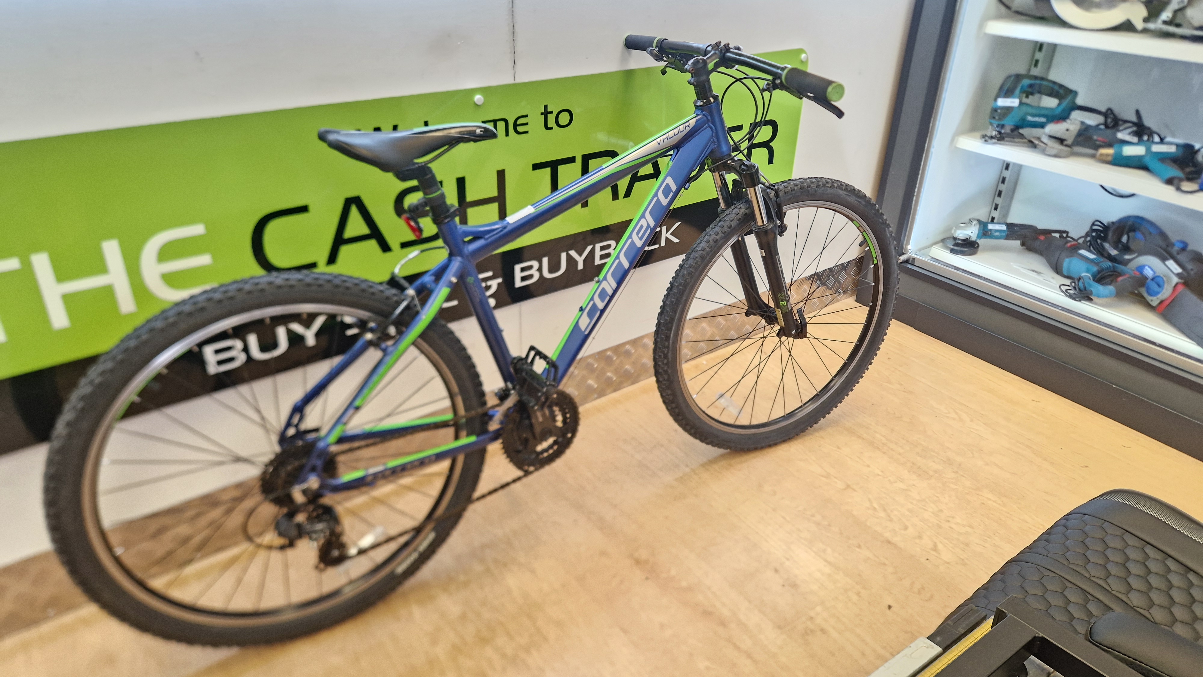 Product photo for Carrera Valour Mountain Bike 18