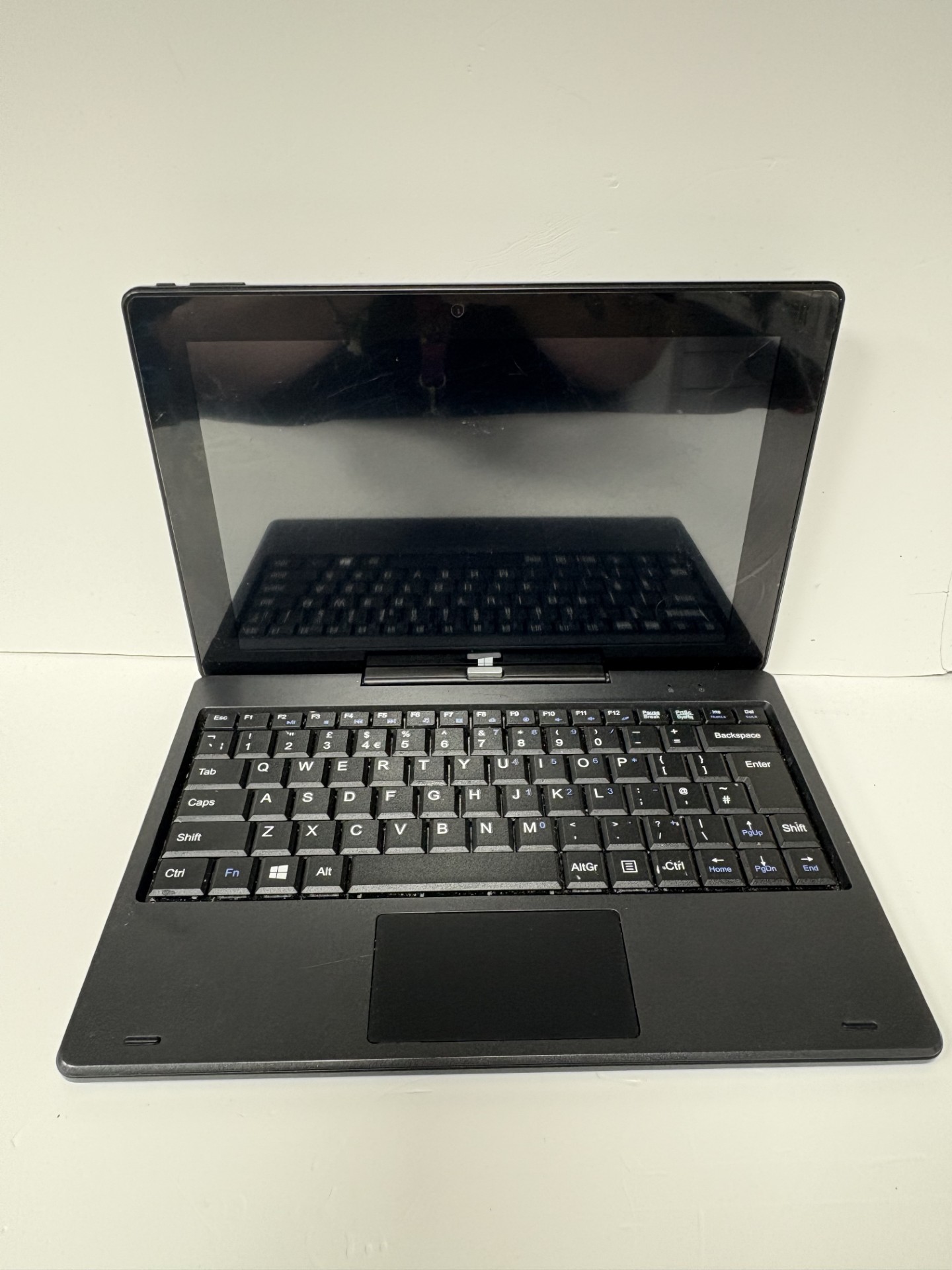Product photo for 10INCH TWO IN ONE TABLET AND KEYBOARD INTEL CELERON N4000 @1.10GHz 4GB RAM WINDOWS 10 64GB SSD BLACK UNBOXED