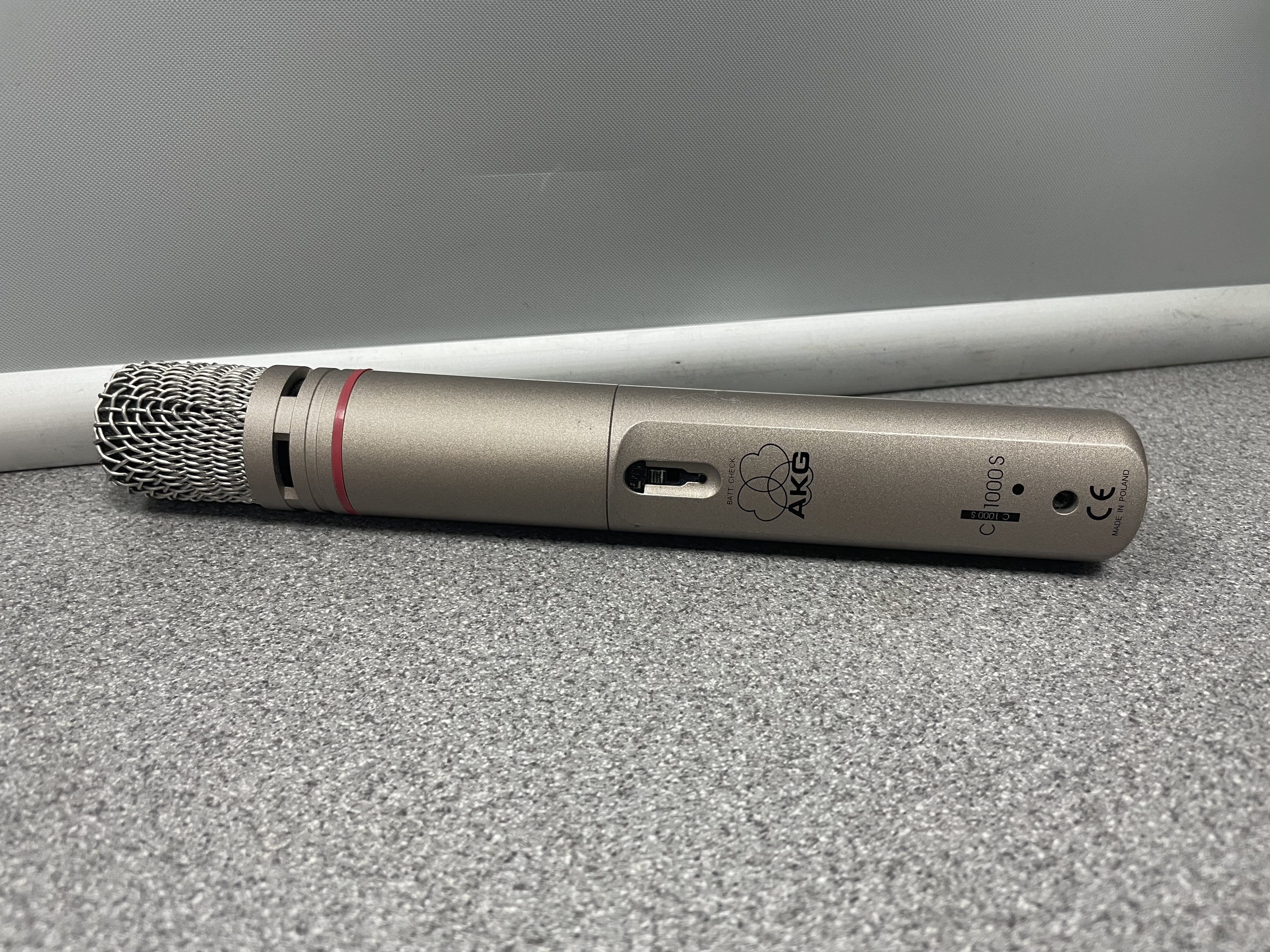 Product photo for Akg 1000s microphone