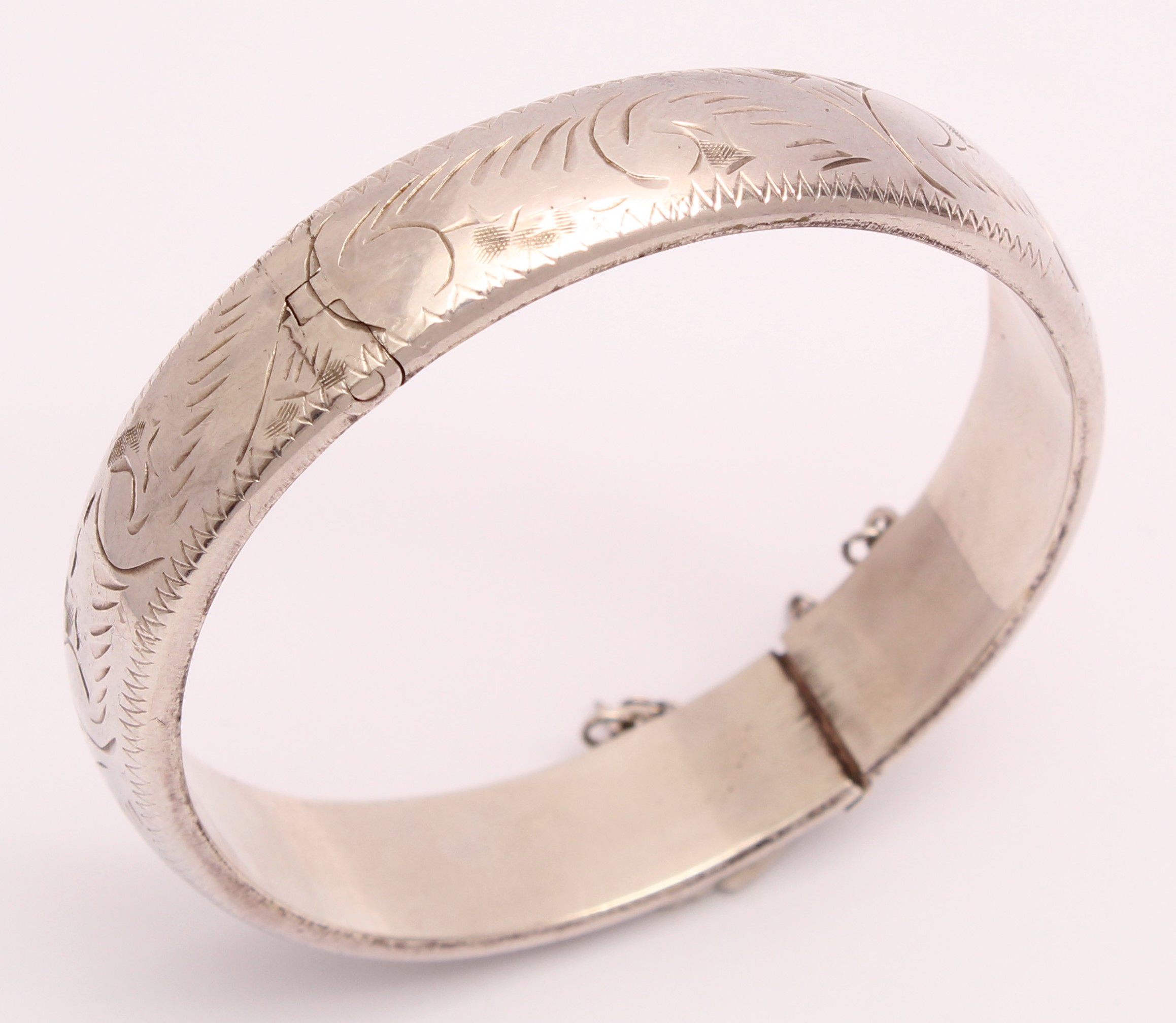 Product photo for 925 Sterling Silver Pattered Hinged Bangle with Safety Chain