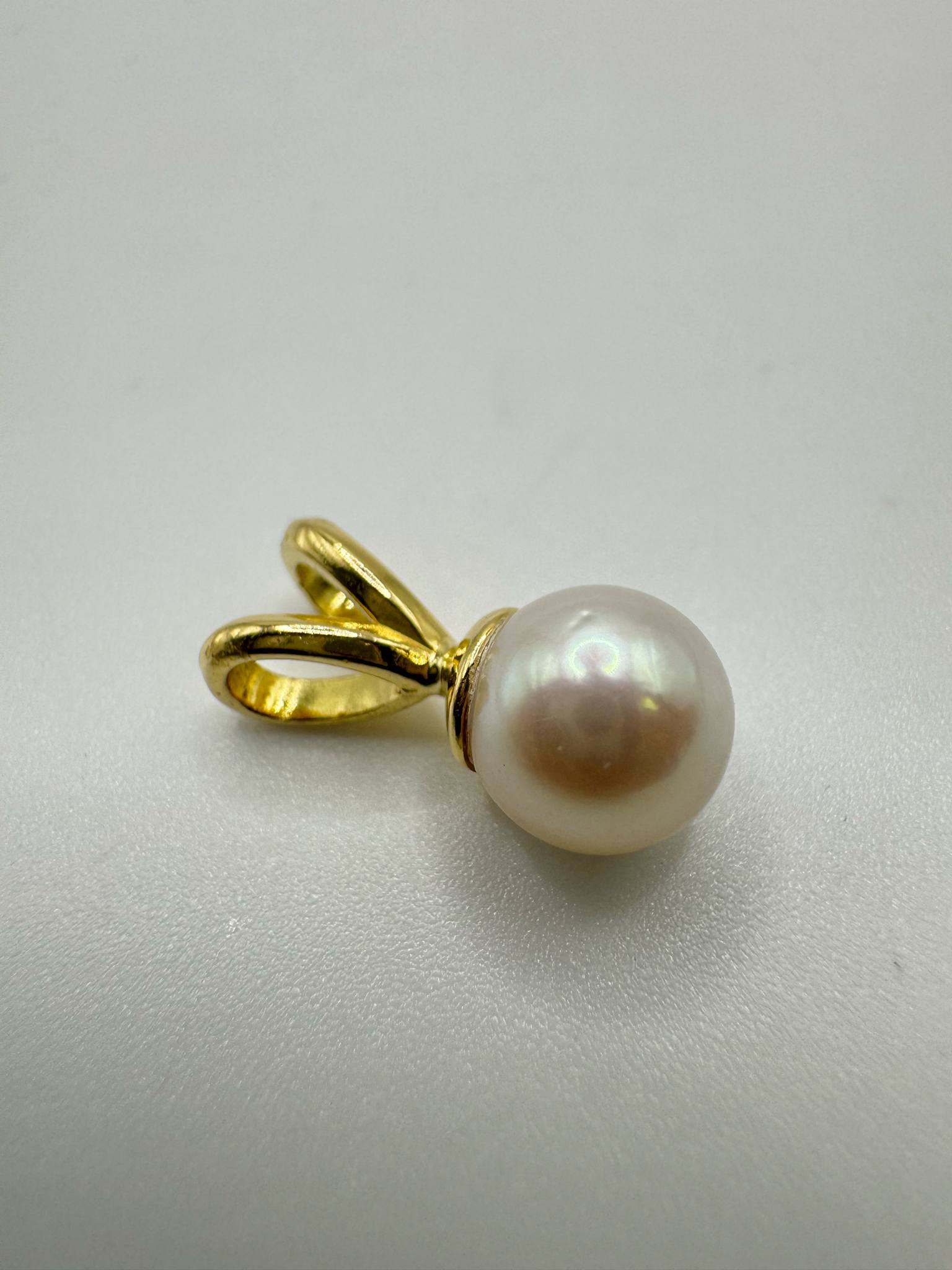 Product photo for 18ct Pearl Pendant