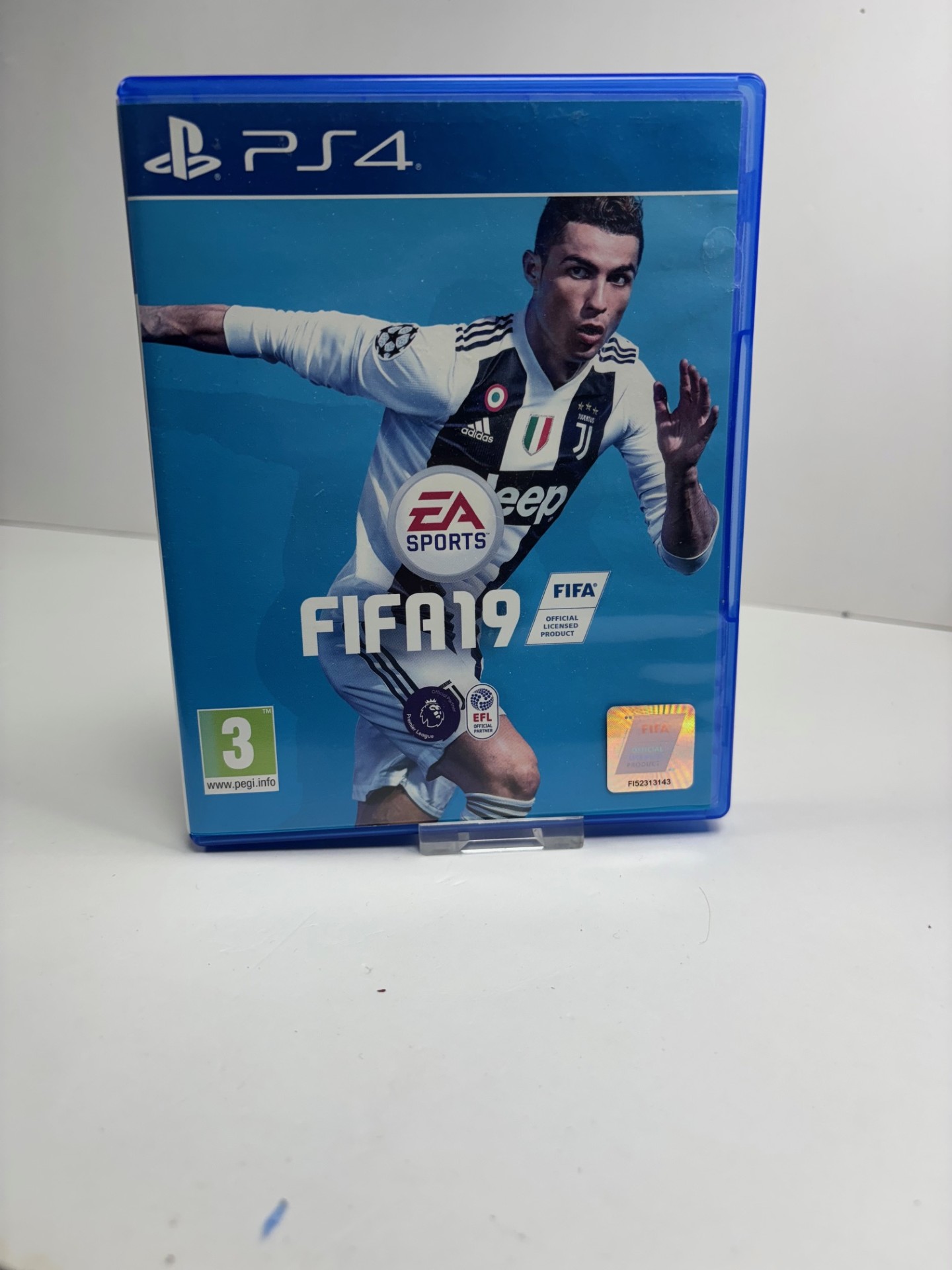 Product photo for ps4 game fifa 16
