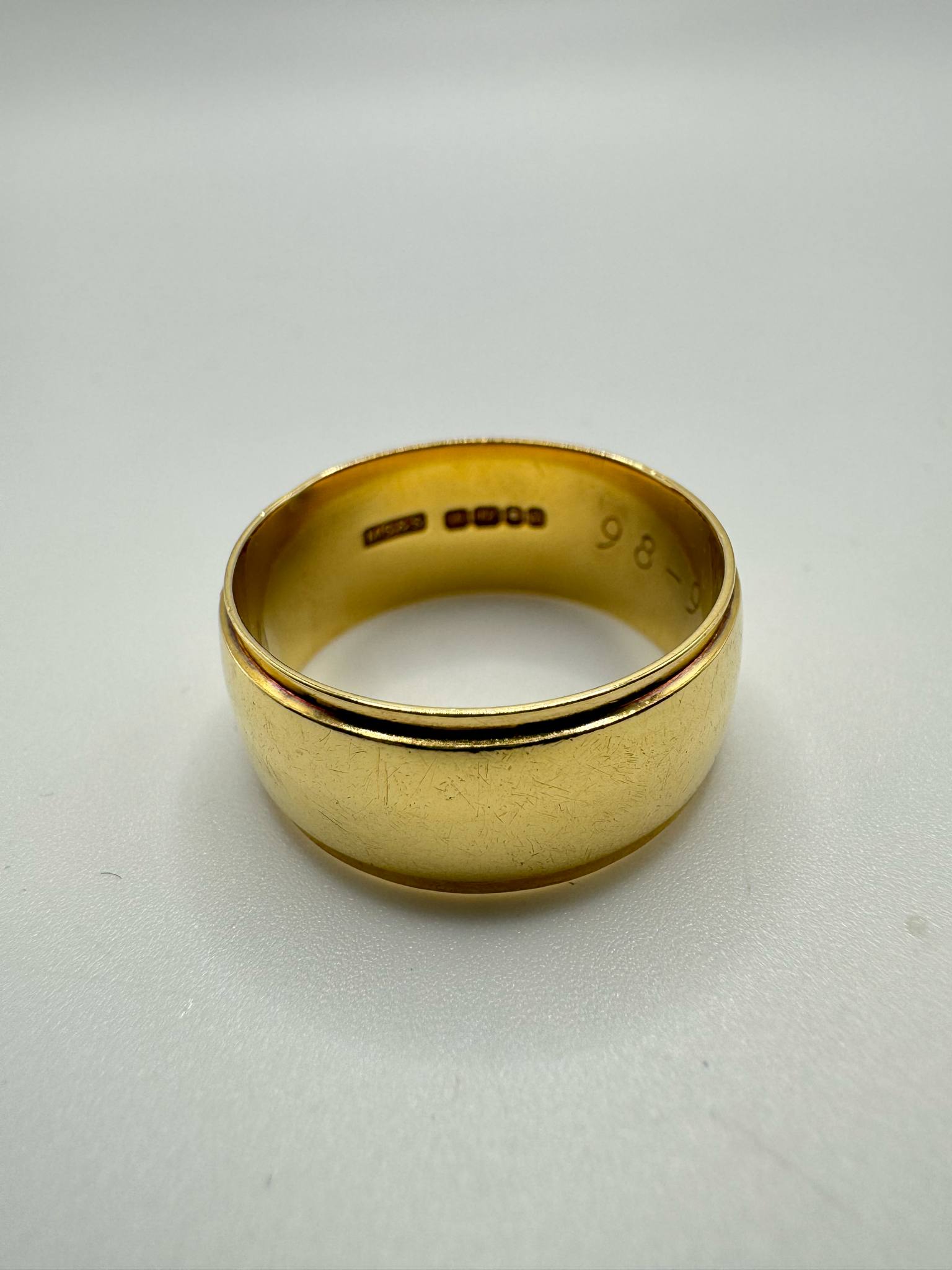 Product photo for 18ct Band Ring