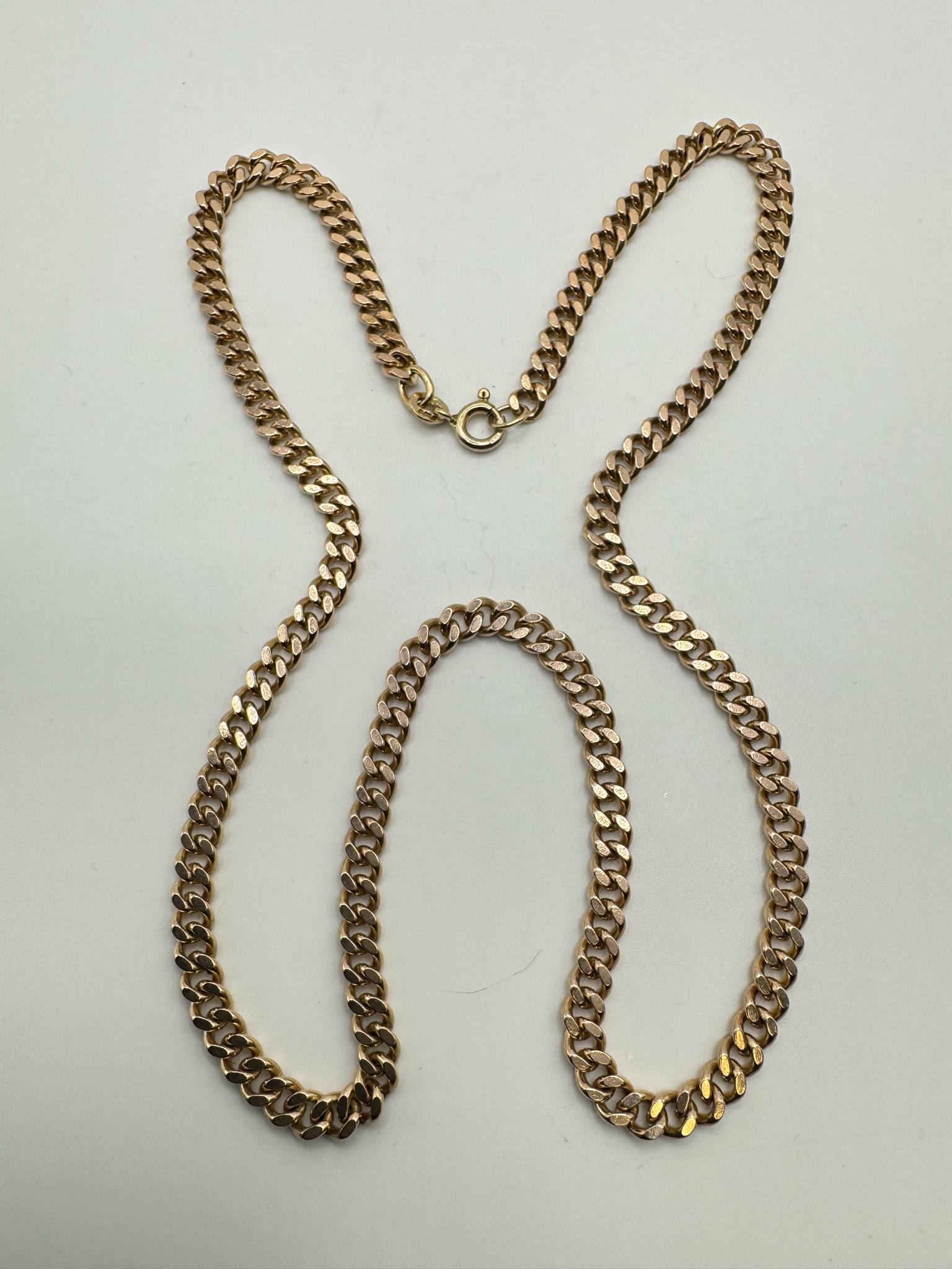 Product photo for 9ct Thick Link Curb Chain