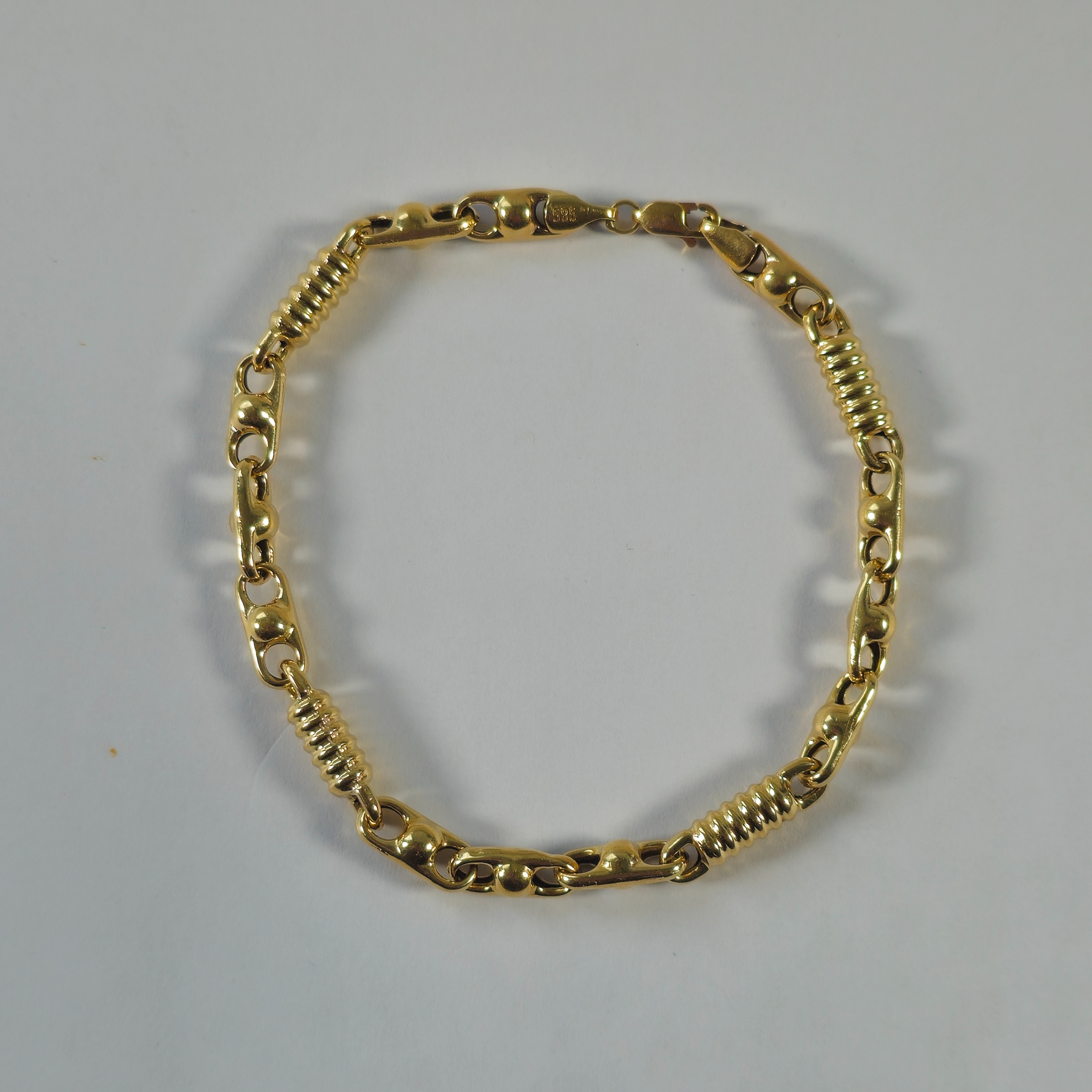 Product photo for 14ct Gold Fancy Barrel & Gucci Style Links Bracelet