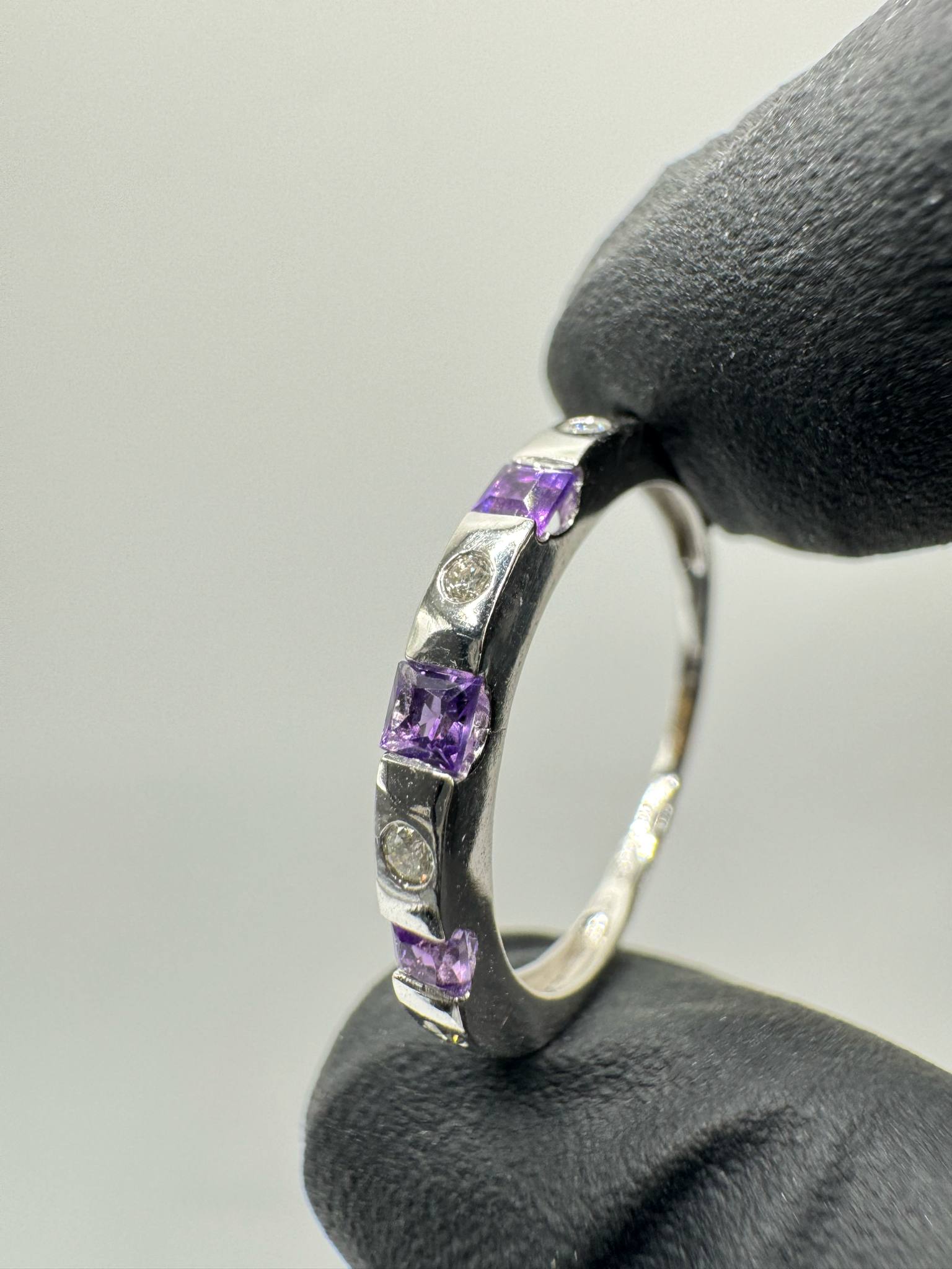Product photo for 9ct White Gold Amethyst & Diamond Ring