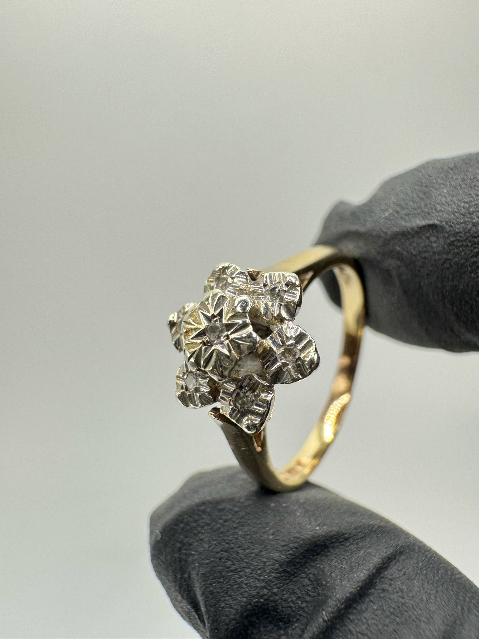 Product photo for 9ct Diamond Foliate Cluster Ring