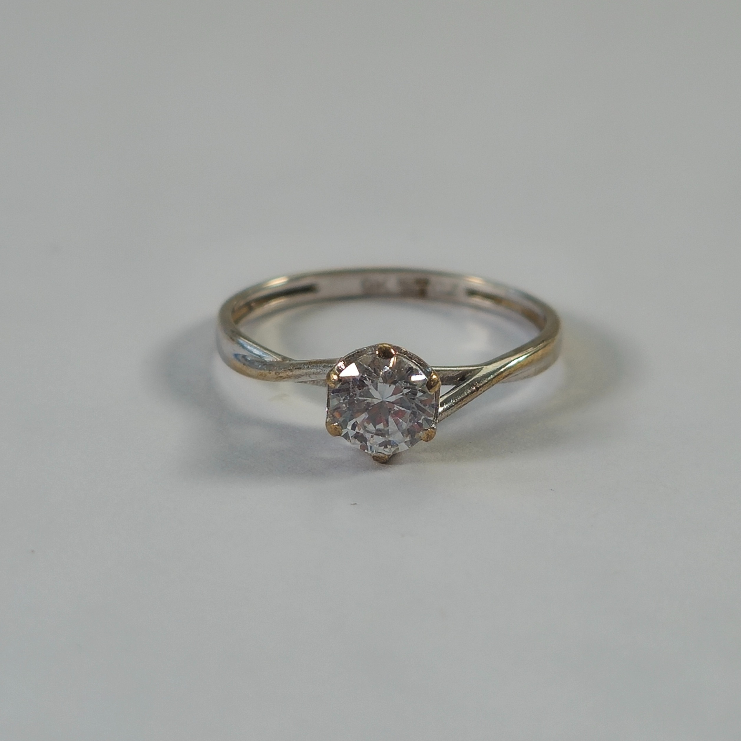 Product photo for 9ct White Gold 6 Claw *CZ* Engagement Ring Size M1/2