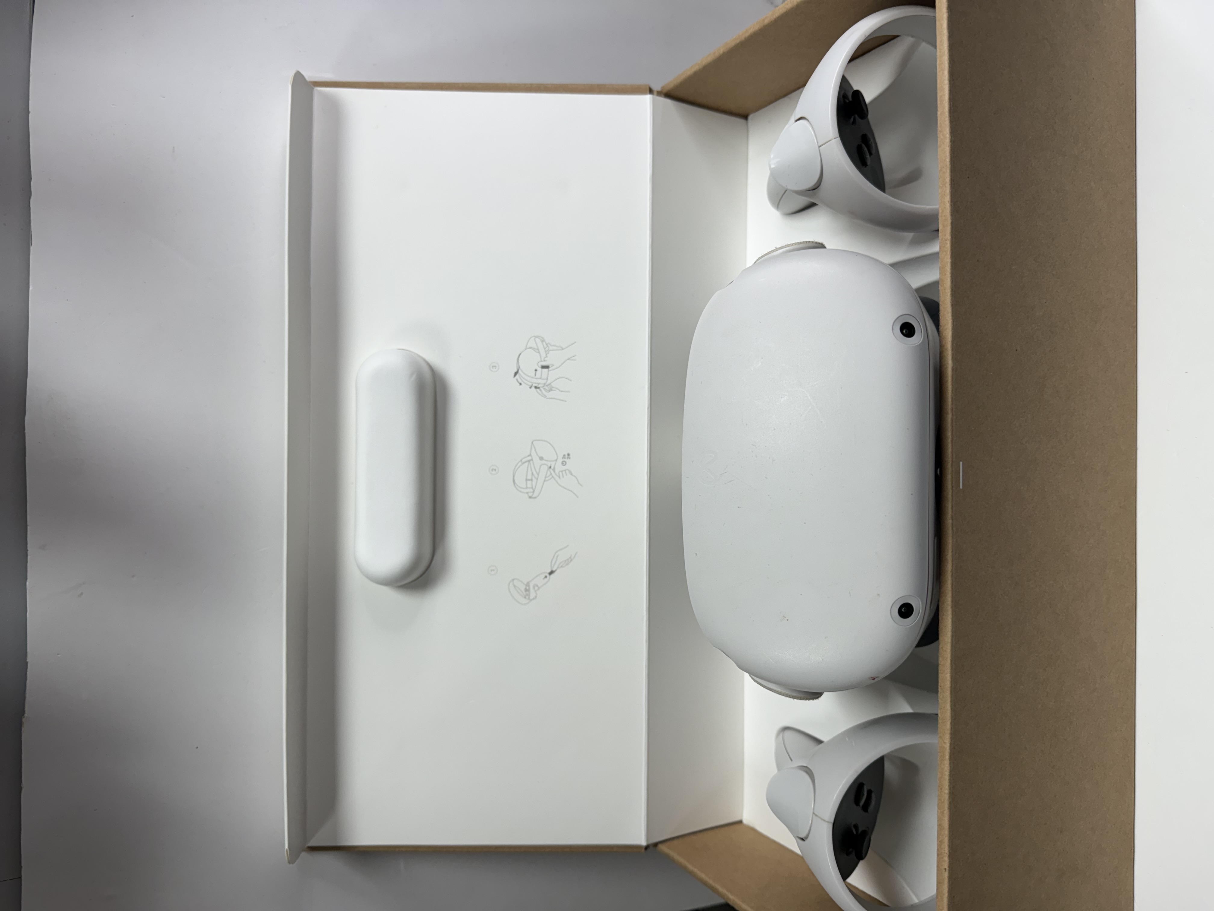 Product photo for META meta quest 2 boxed