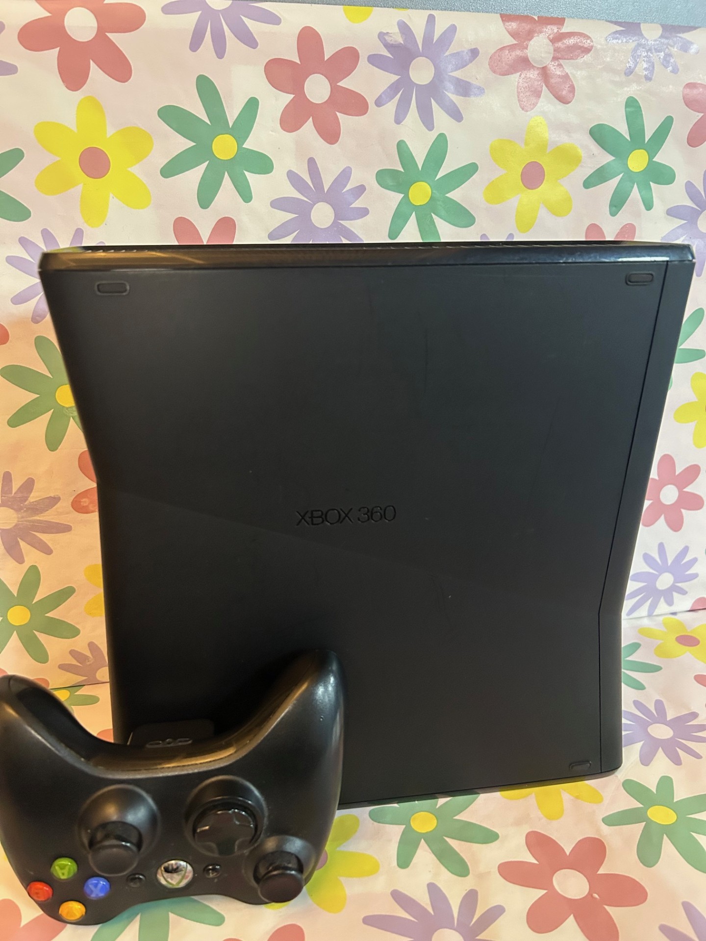 Product photo for XBOX 360 CONSOLE *WITH CONTROLLERS&WIRES*