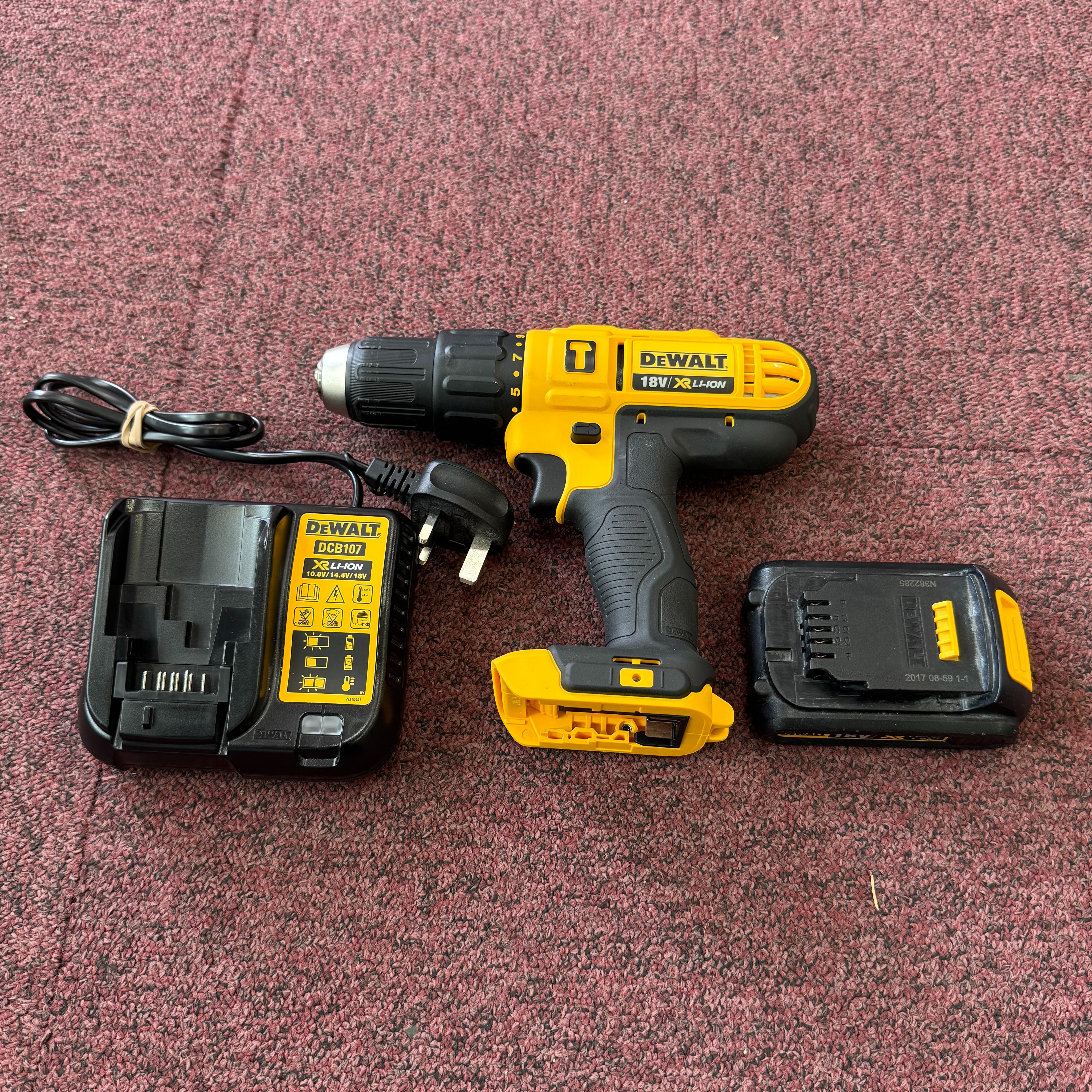 Product photo for DeWalt Dewalt DCD776 Drill With Battery & Charger