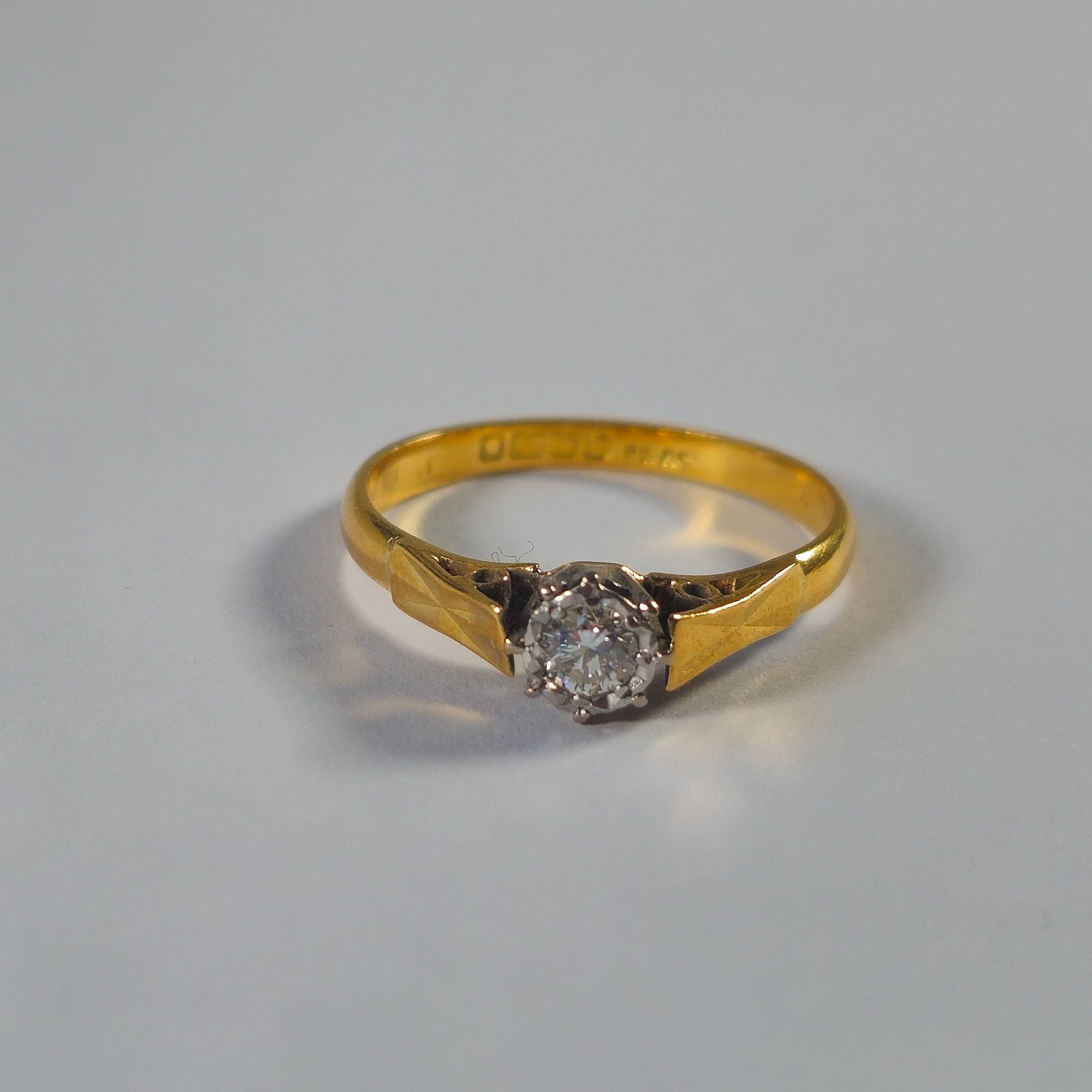 Product photo for 18ct Gold Diamond Bezel Flower Setting Engagement Style Ring Size L