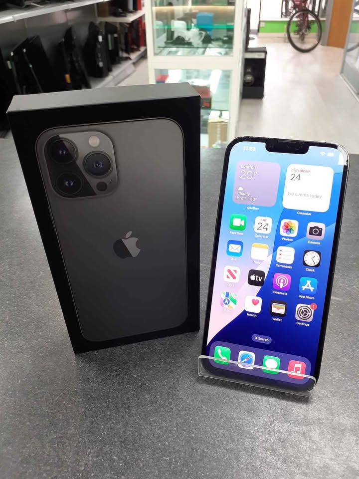 Product photo for Apple iPhone 13 Pro Max 128GB | UNLOCKED BATTERY 85%
