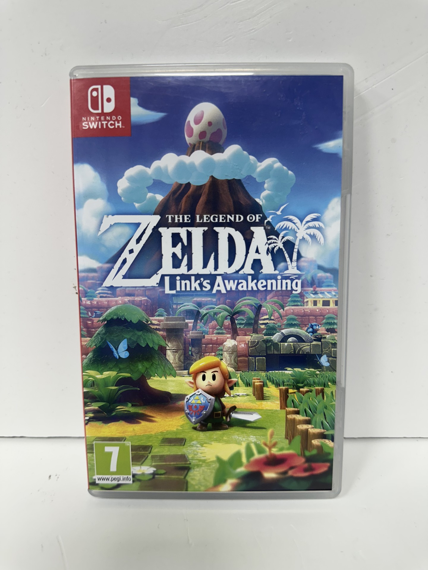 Product photo for NINTENDO THE LEGEND OF ZELDA LINKS AWAKENING SWITCH GAME