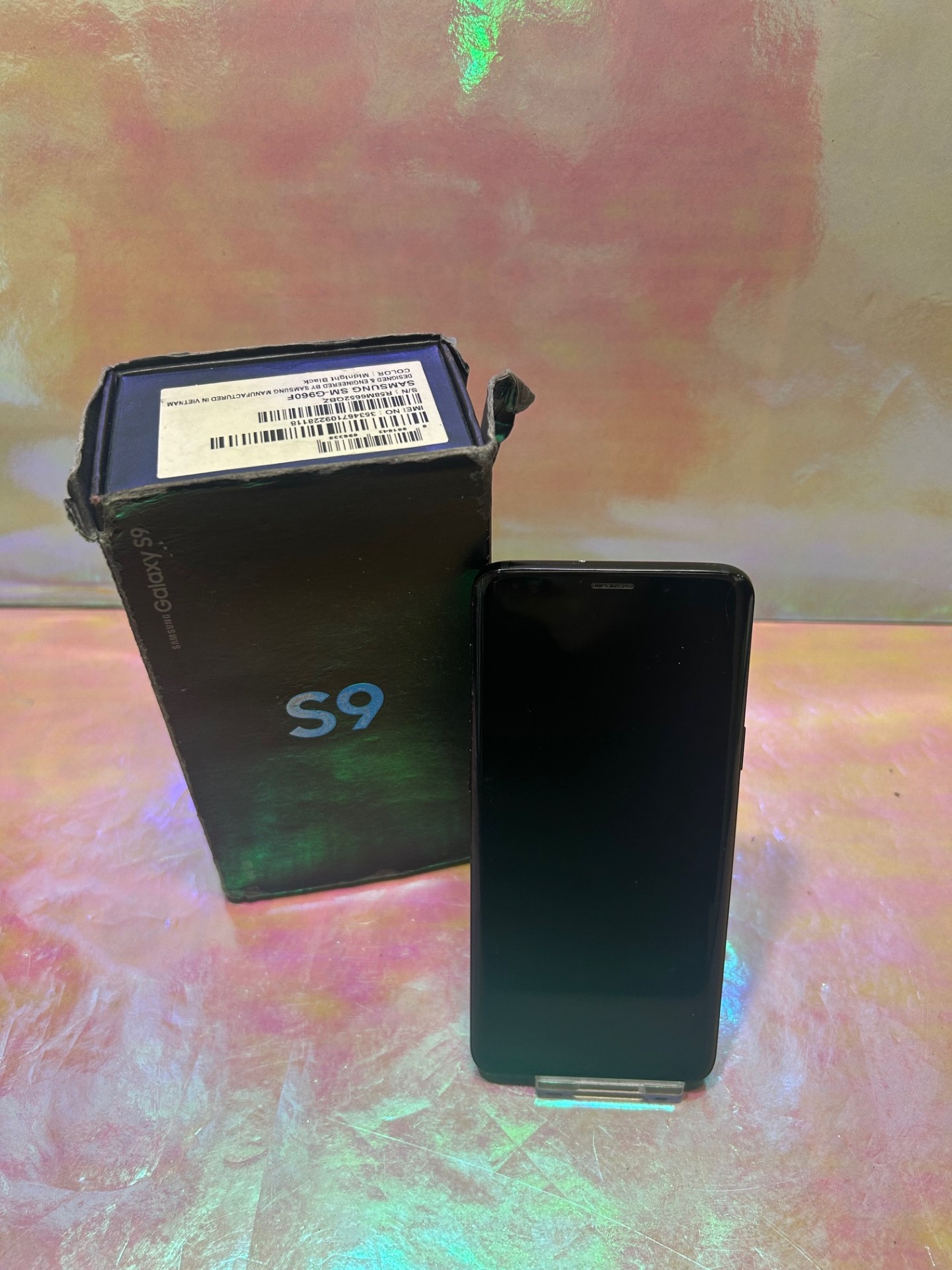 Product photo for Samsung S9 - 64Gb Unlocked Black *SCREEN BURN*