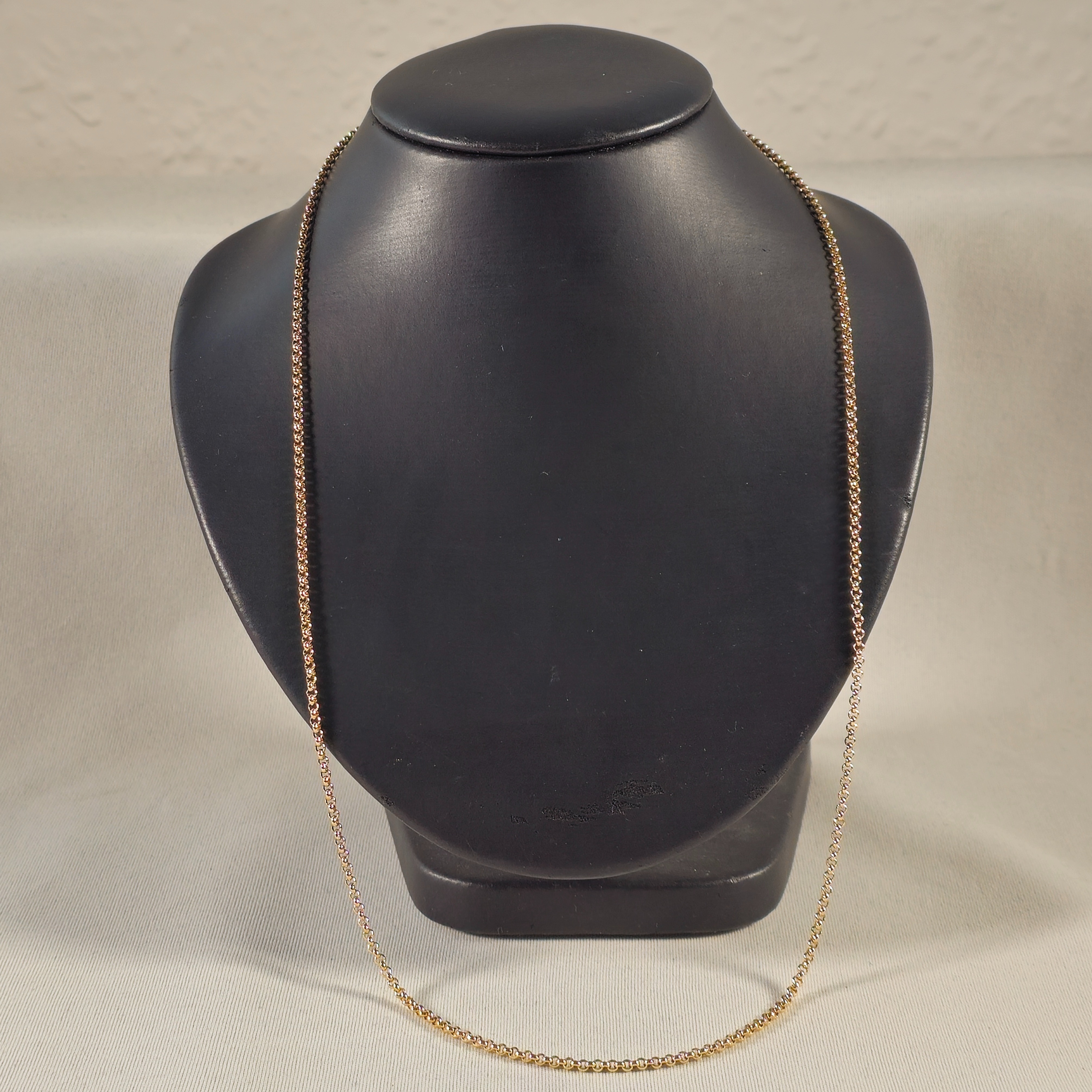 Product photo for 9ct Gold Plain Belcher Link Chain 18.3