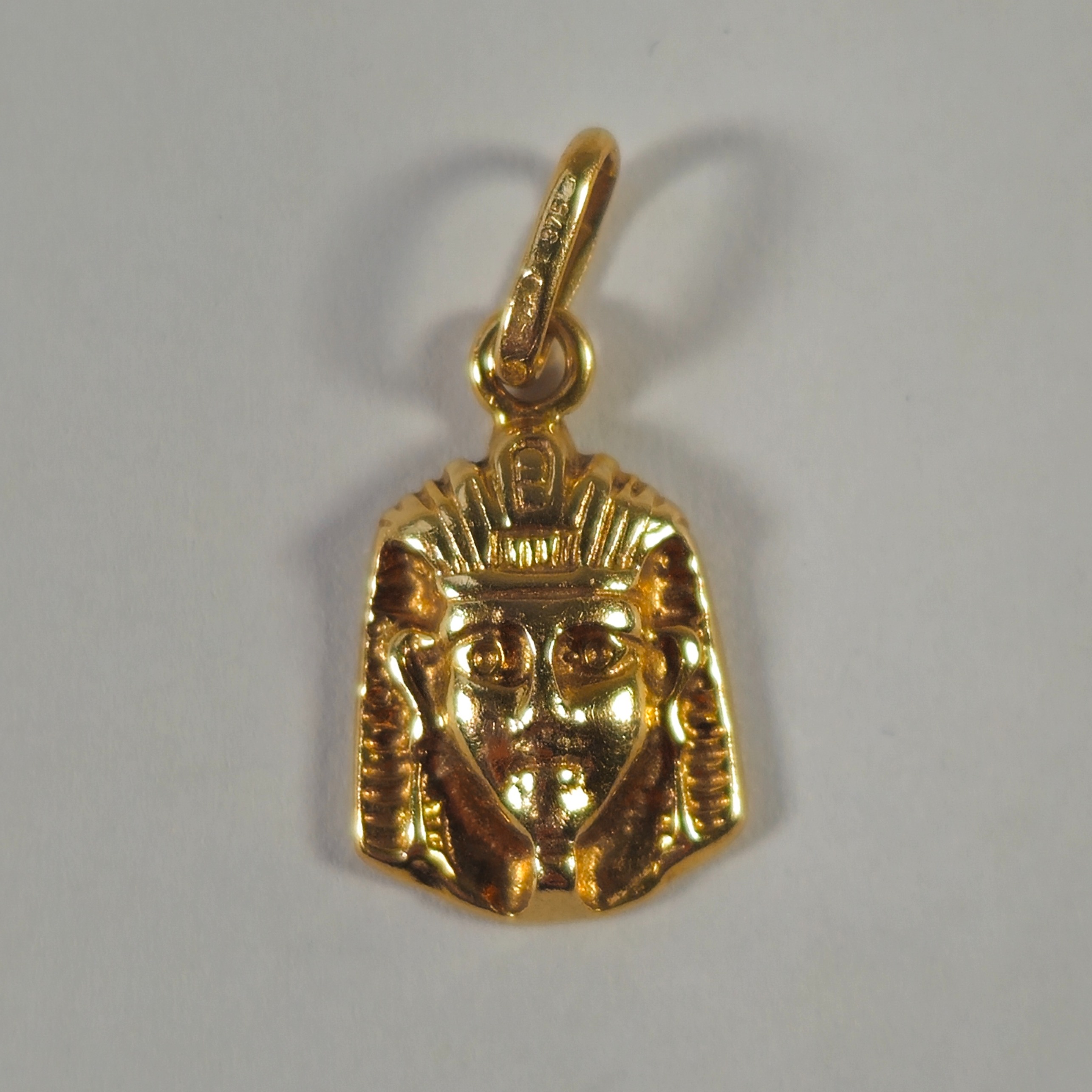 Product photo for 9ct Gold Pharaoh Pendant