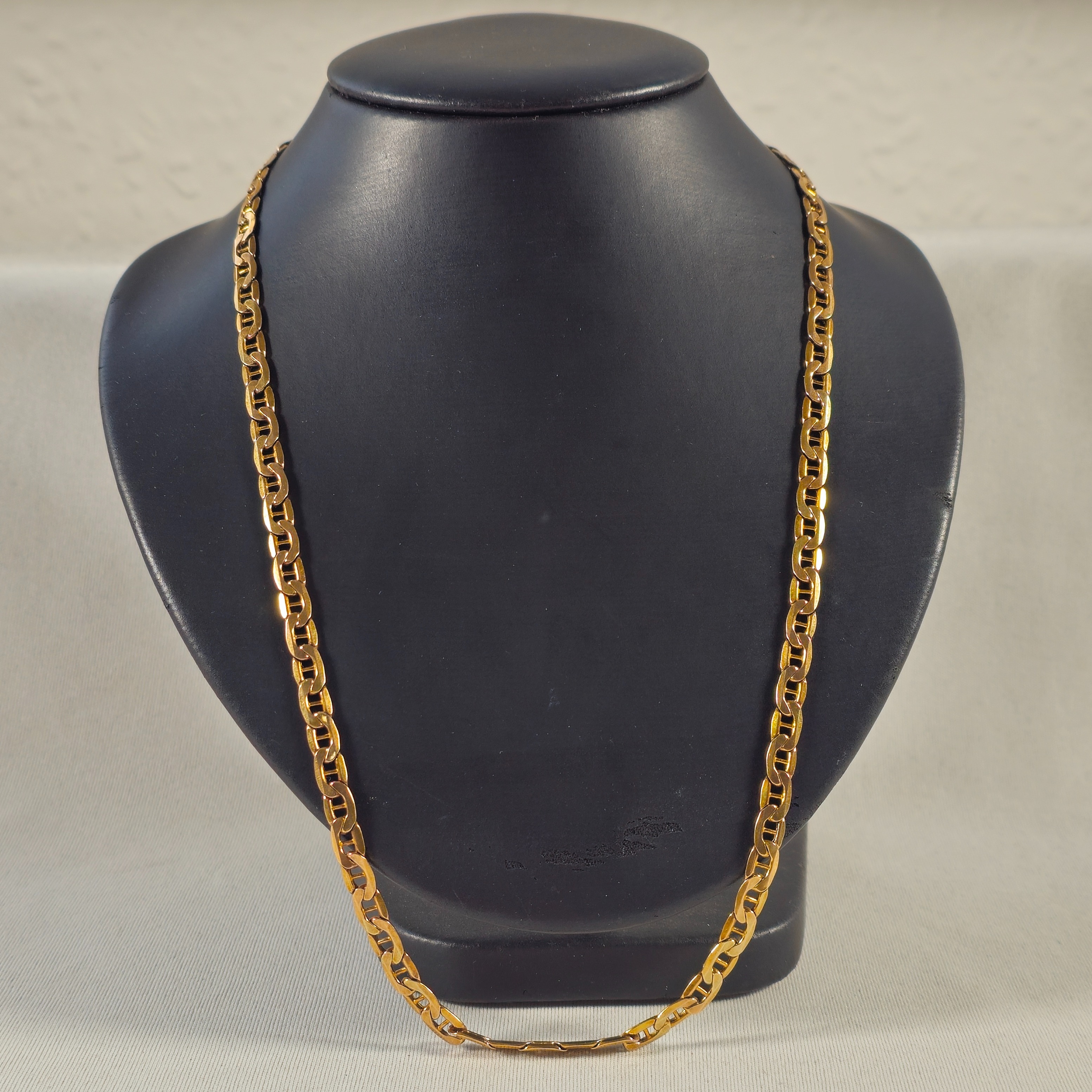 Product photo for 9ct Gold Hollow Gucci Style Link Chain 20.2