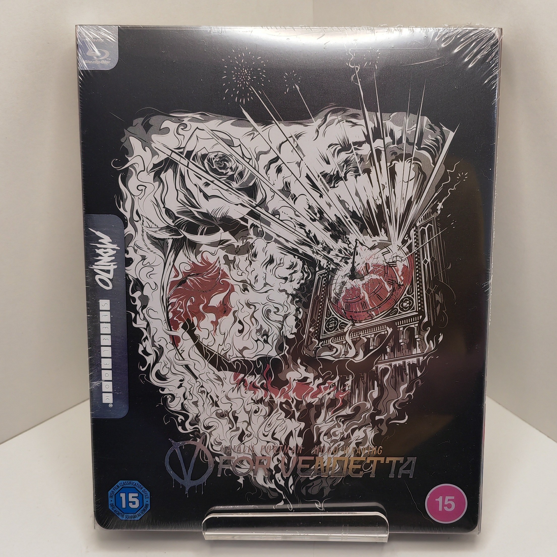 Product photo for V for Vendetta (15) 2005 4K UHD+BR Mondo Limited Ed. Steelbook