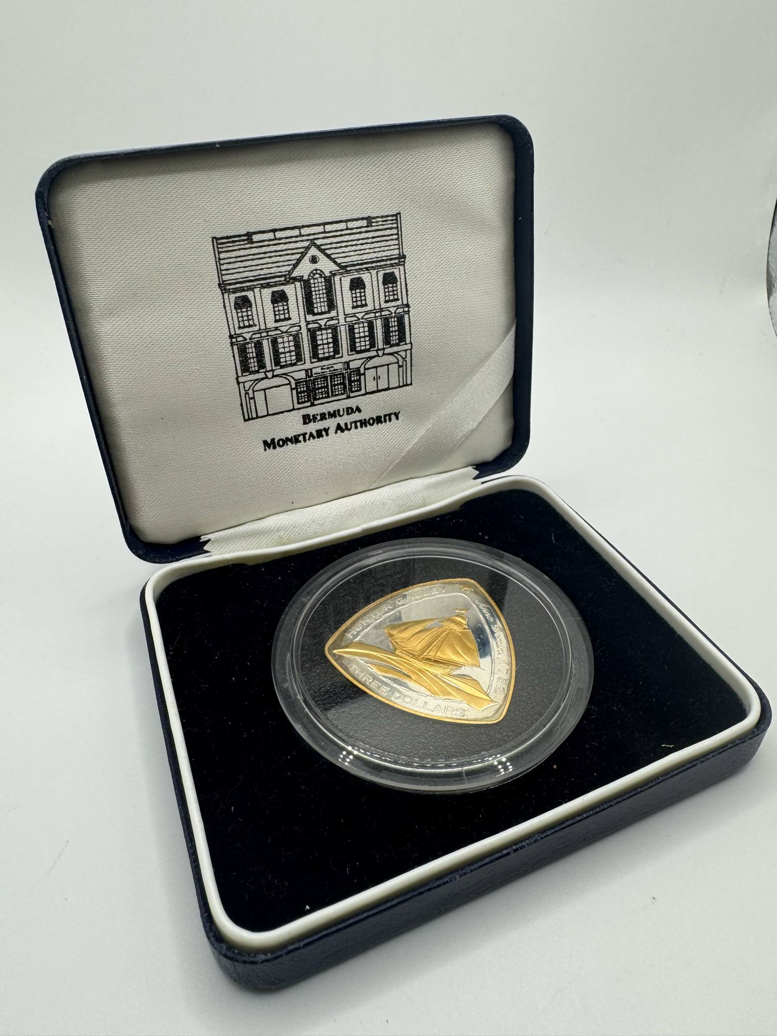 Product photo for Bermuda Monetary Authority Three Dolars 2006 Coin