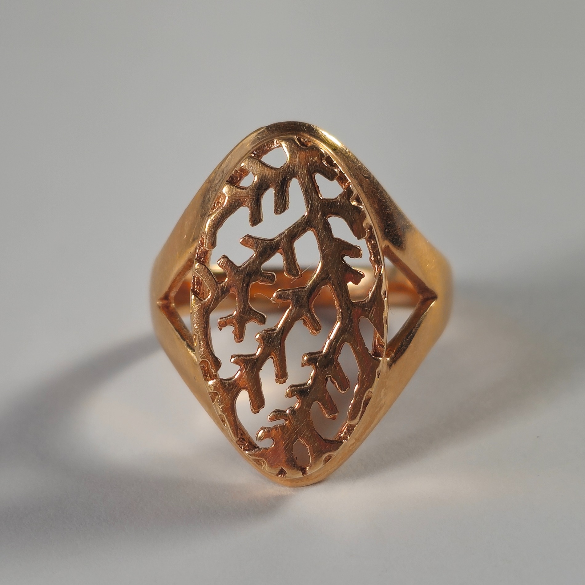Product photo for 14ct Gold Pierced Marquise Shaped Dress Ring Size Q
