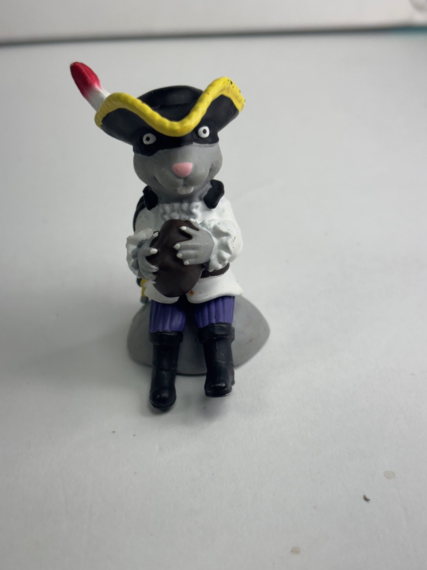 Product photo for TONIE BOX FIGURE RAT WITH HAT FIGURE