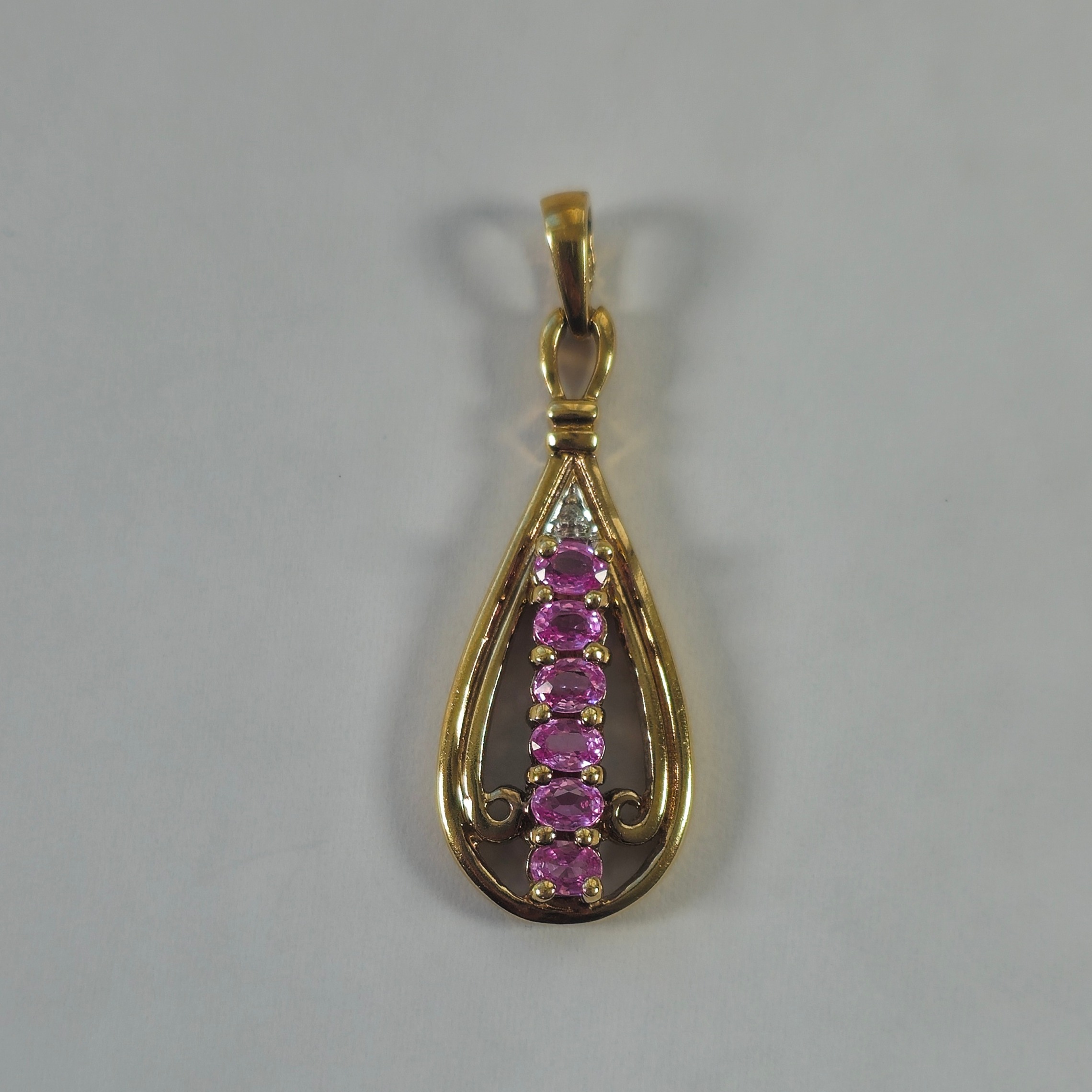 Product photo for 9ct Gold Pink Sapphire Pendant