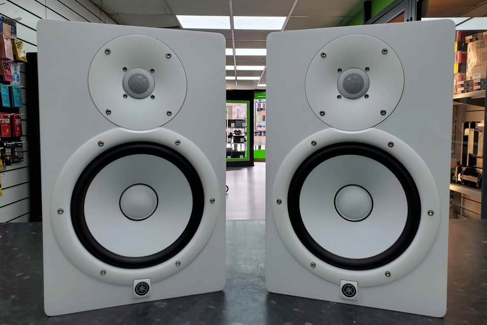 Product photo for Yamaha Powered Speakers (HS8I) Pair | In Very Good Condition