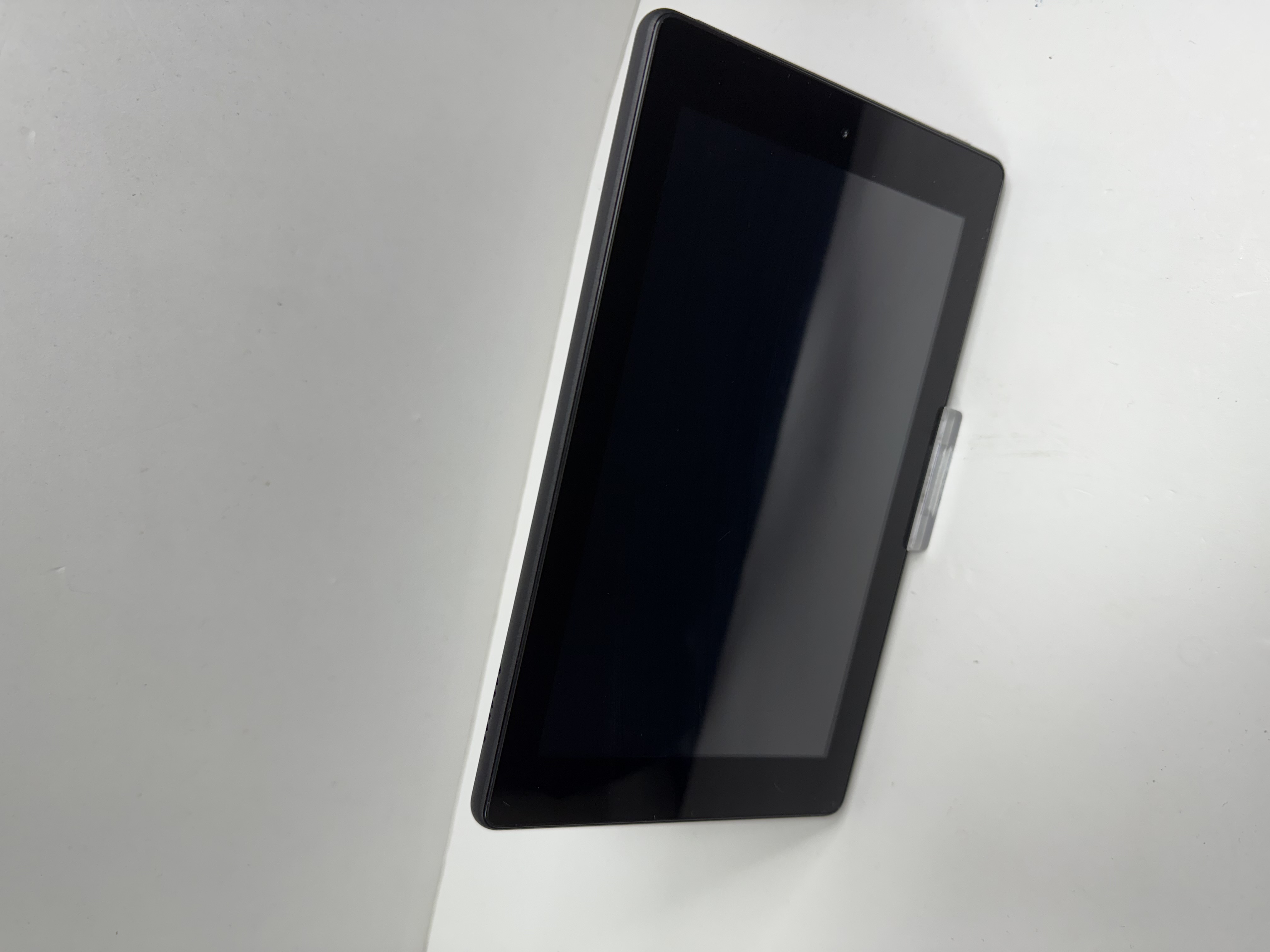 Product photo for AMAZON FIRE TAB M8S26G