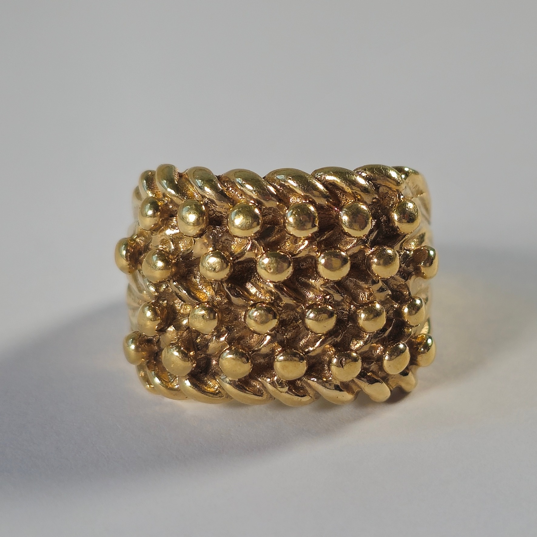 Product photo for 9ct Keeper Ring Size Q