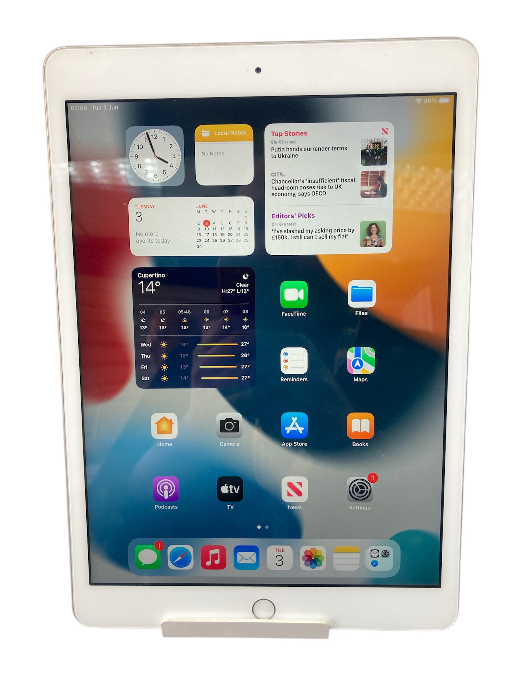 Product photo for iPad 8th Gen 32GB Wifi *SALE - WAS 159.99*