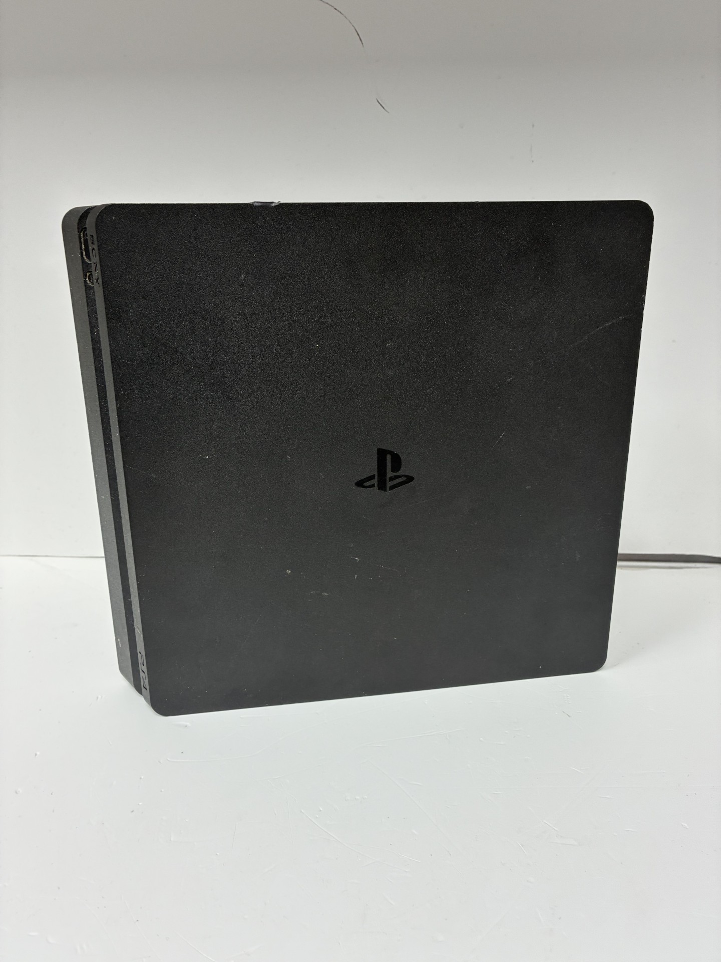 Product photo for PS4 SLIM 500GB UNBOXED