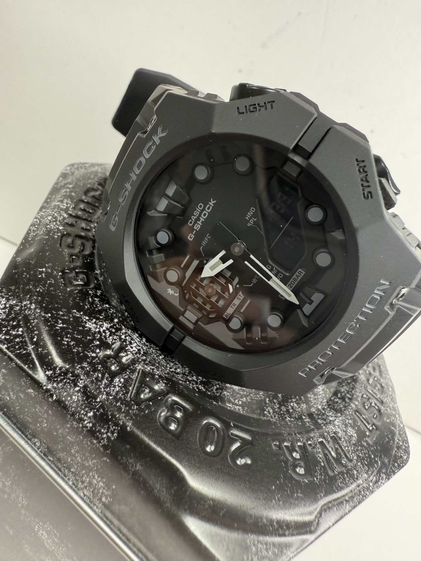 Product photo for g-shock watch boxed