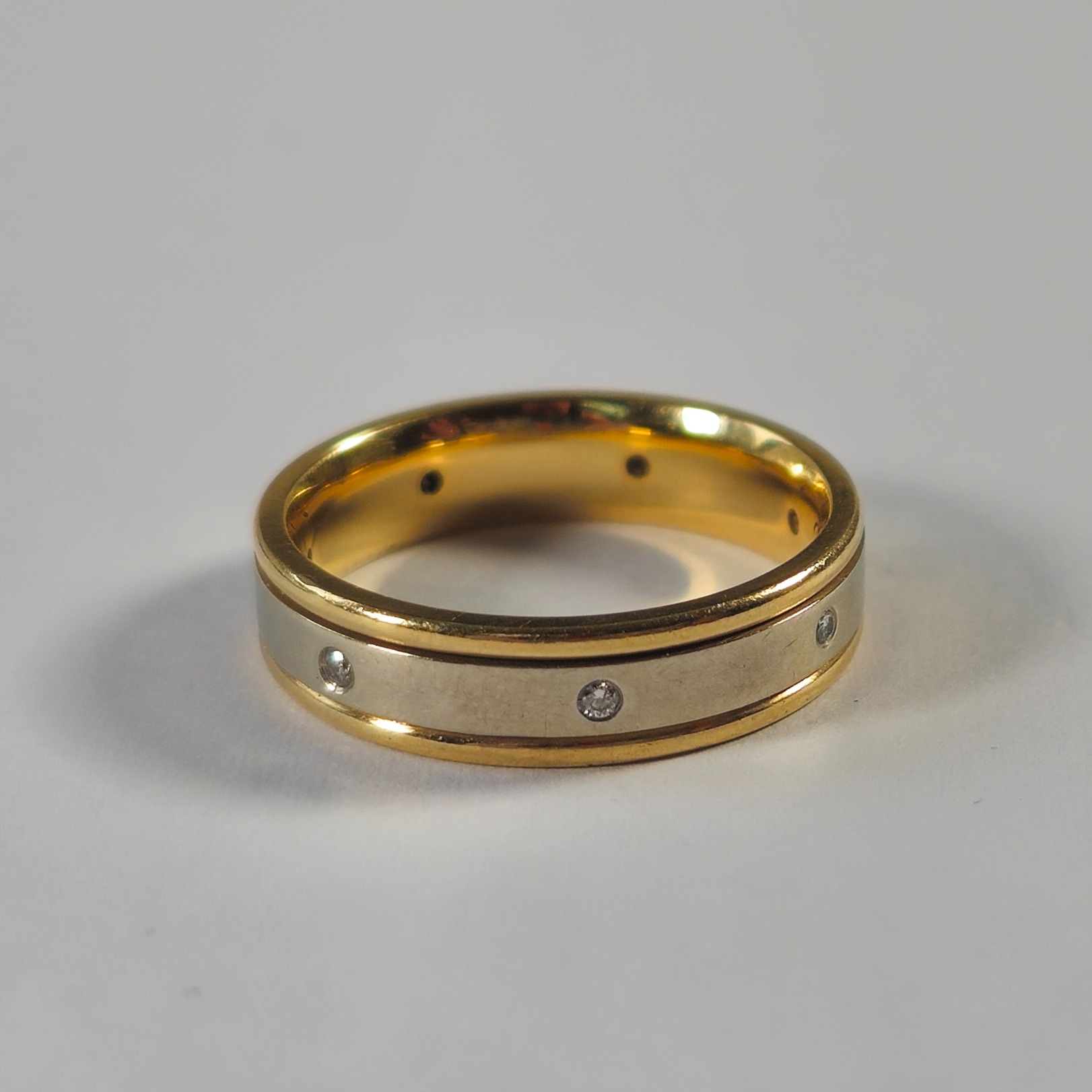 Product photo for 18ct Gold Diamond Droplet Band Ring Size M