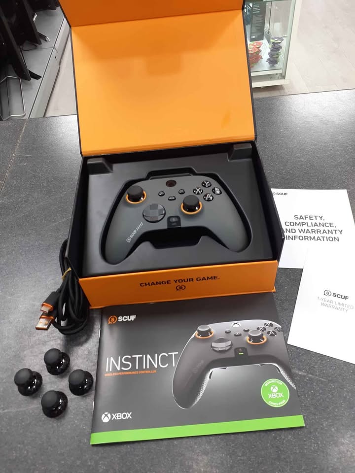 Product photo for SCUF Instinct Pro Wireless Controller Xbox / PC