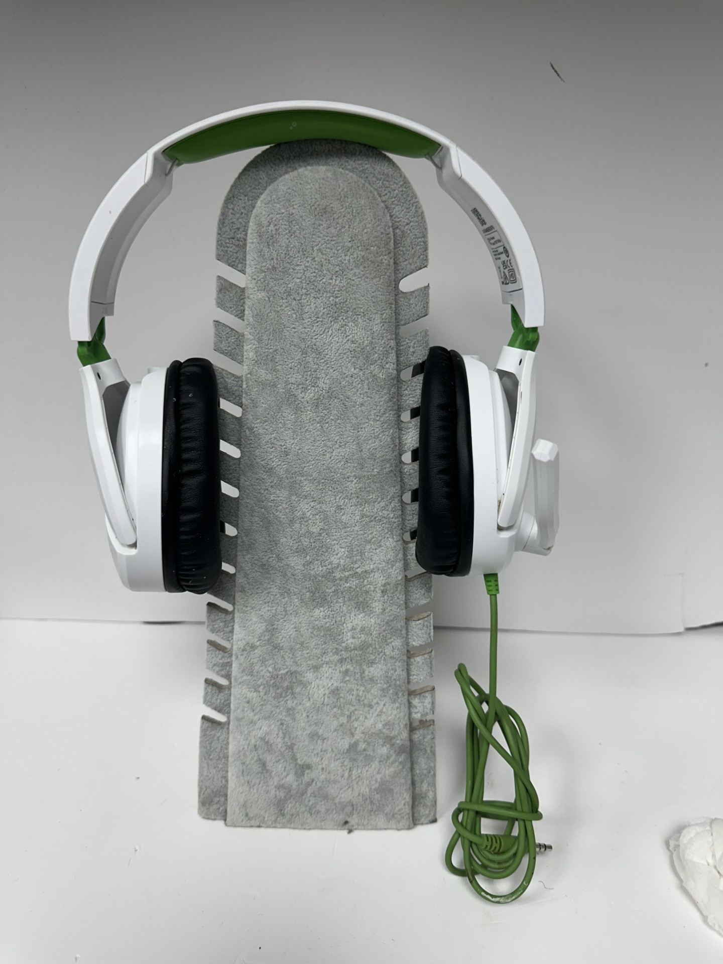 Product photo for xbox turtle beach ear force recon 70x headset white unboxed