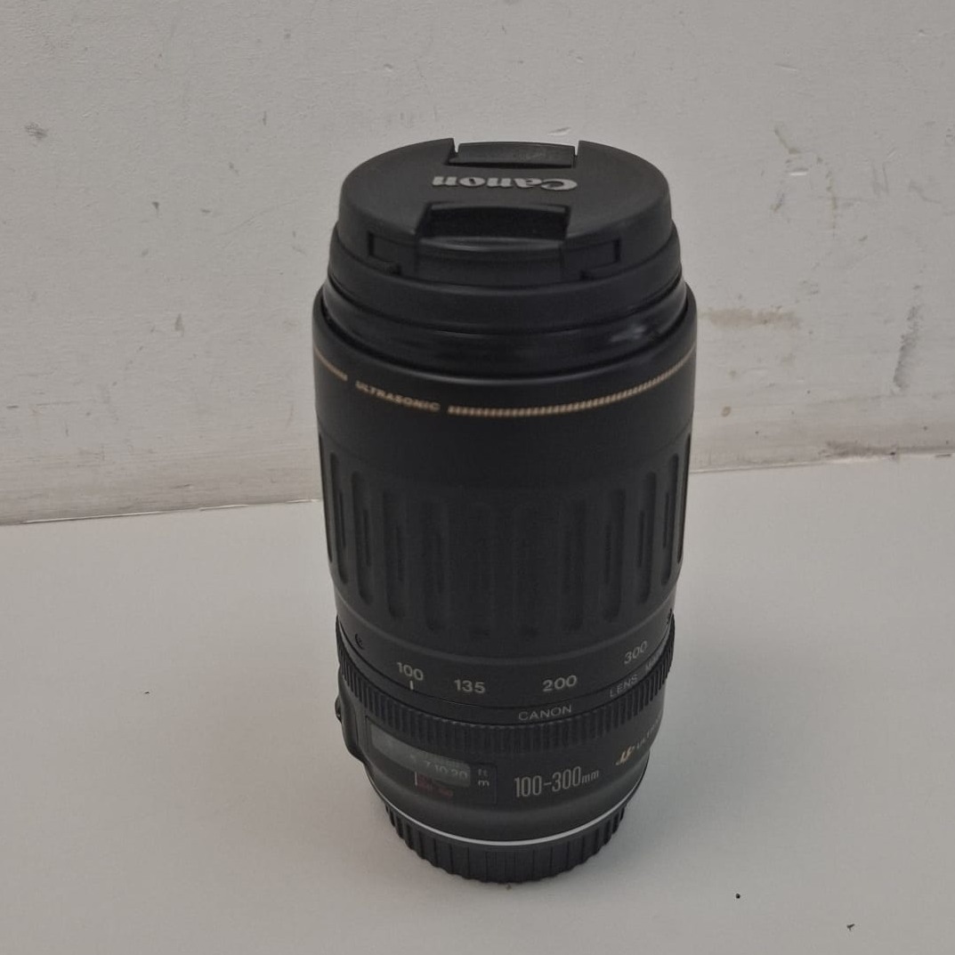 Product photo for Canon Lens EF 100-300 mm 1:4.5-5.6 USM Ultrasonic Zoom