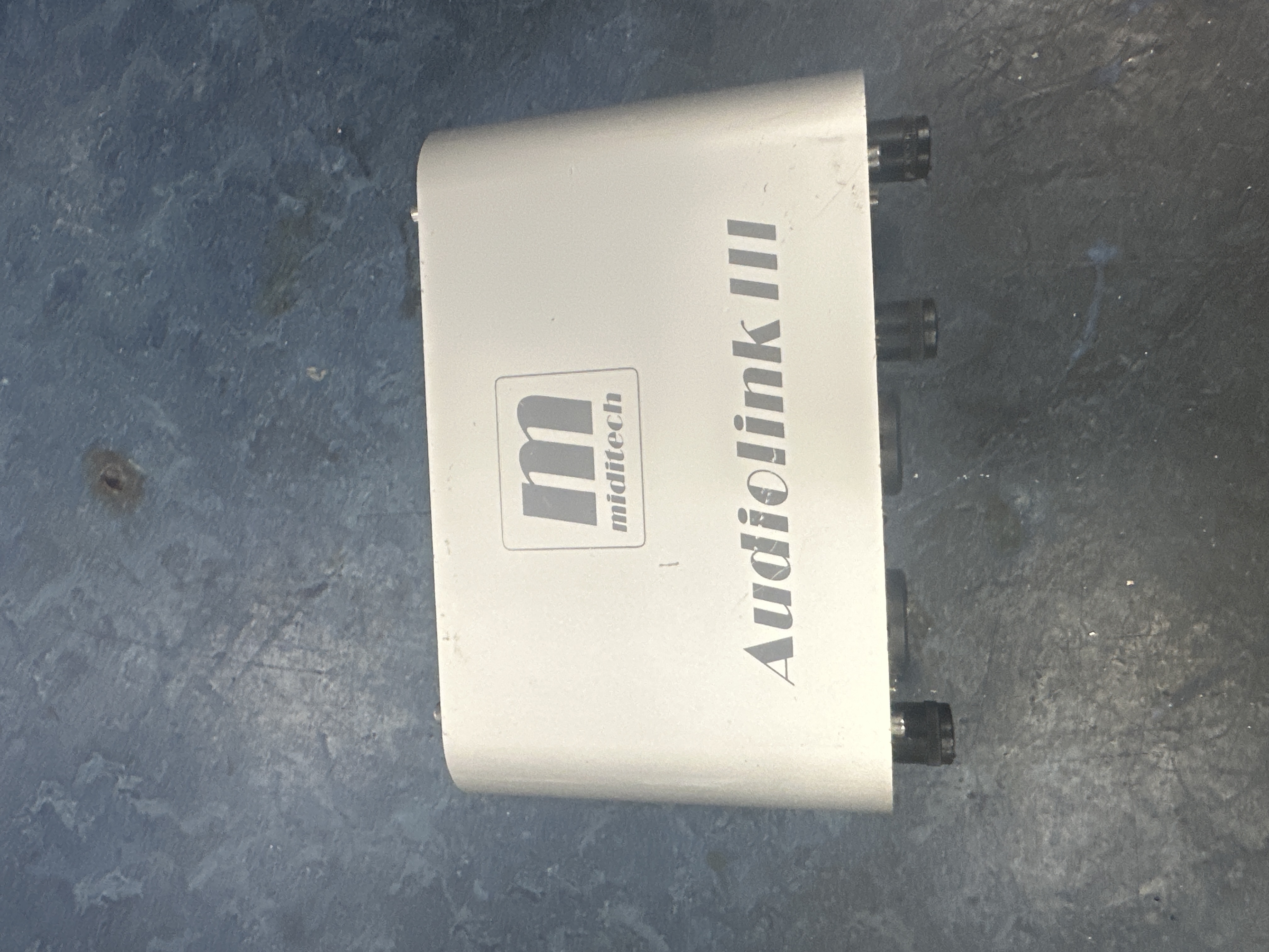 Product photo for Midi tech  Miditech audio link 3