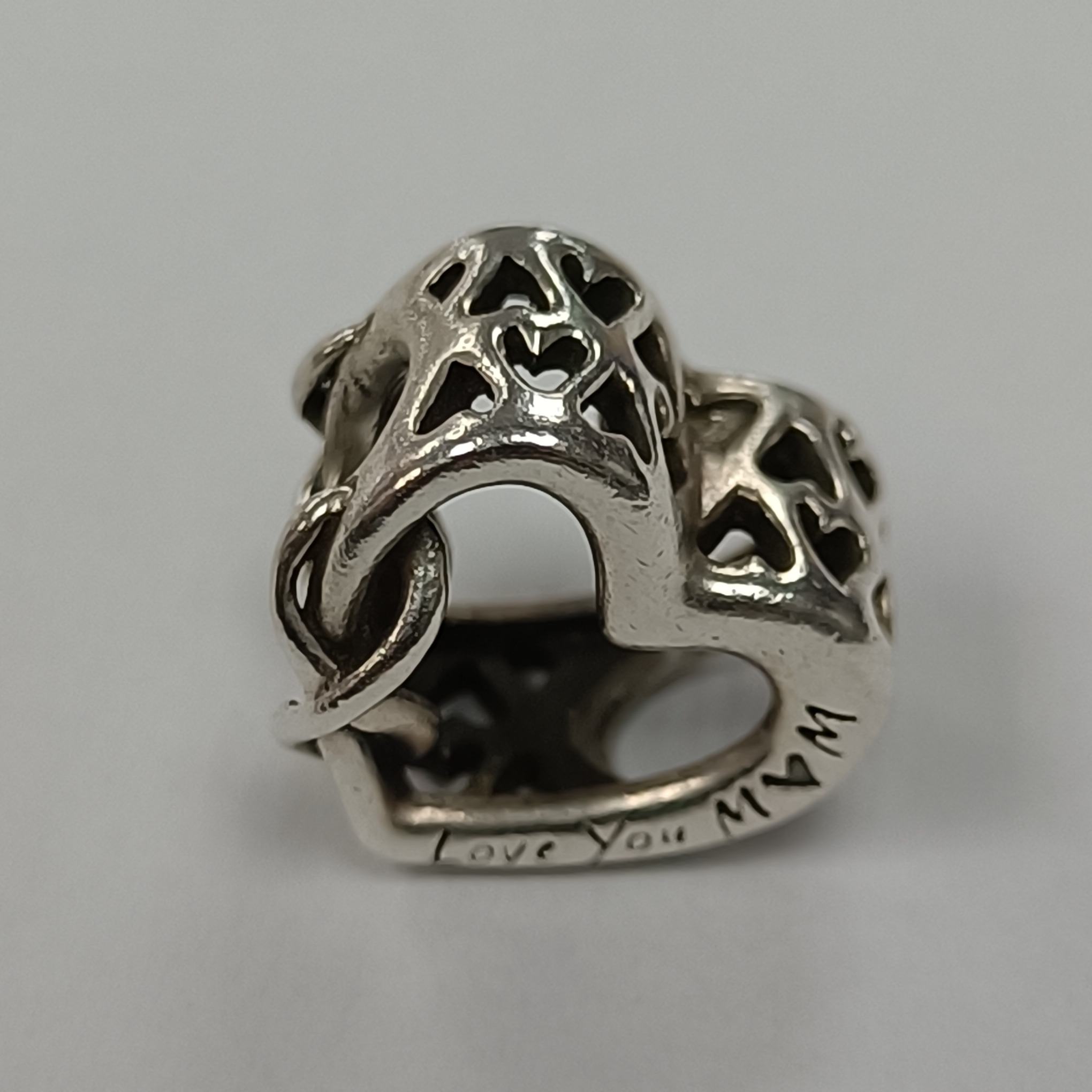 Product photo for Pandora 'Love You Mum' Charm