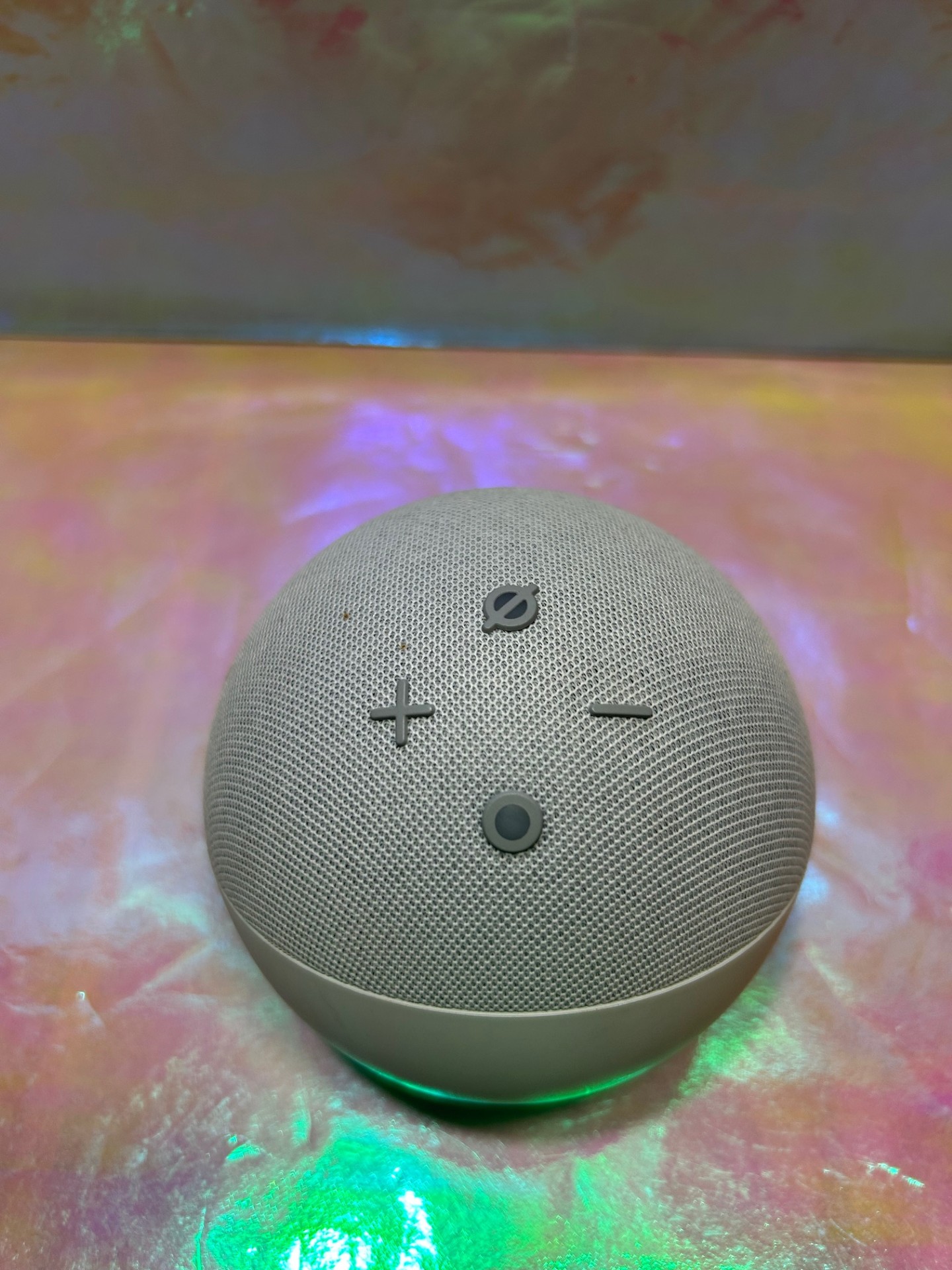 Product photo for Amazon Echo Dot 4th Gen - White