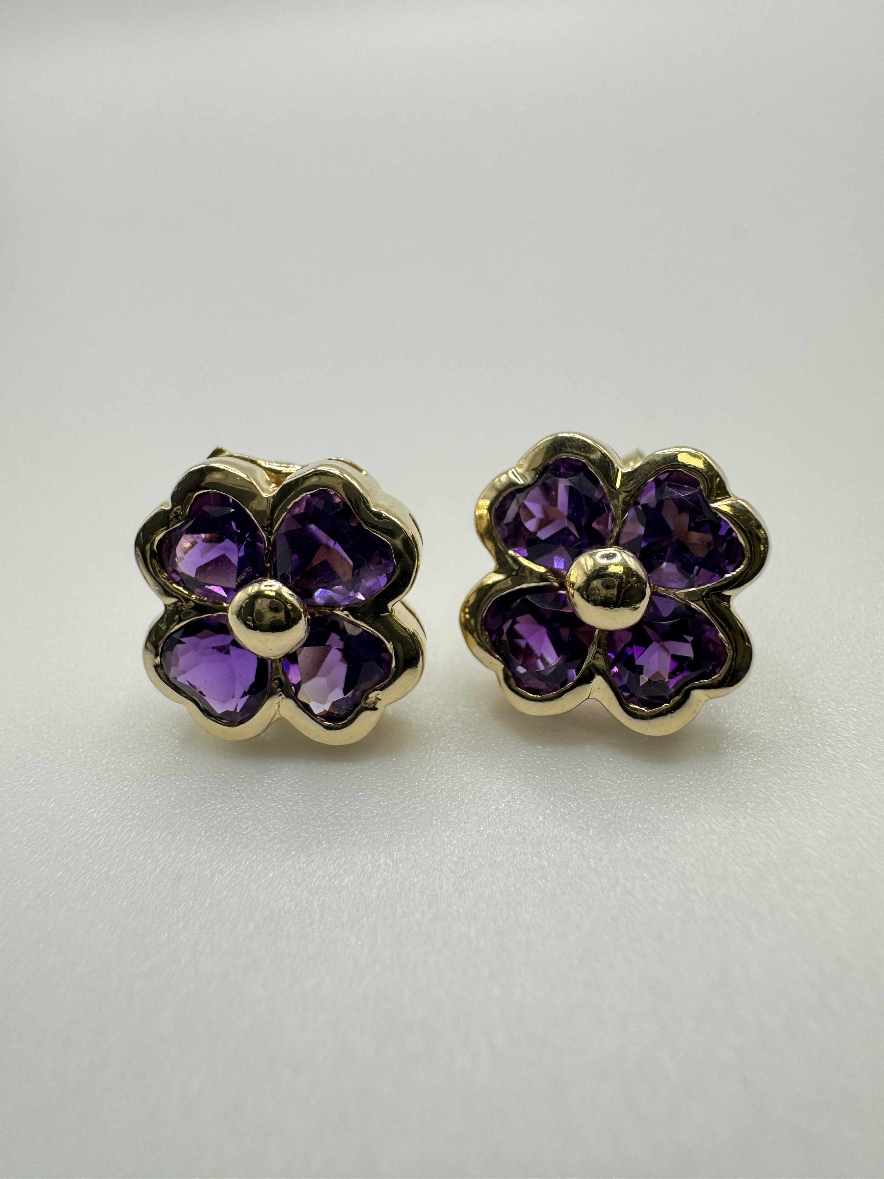 Product photo for 14ct Clover Amethyst Earrings