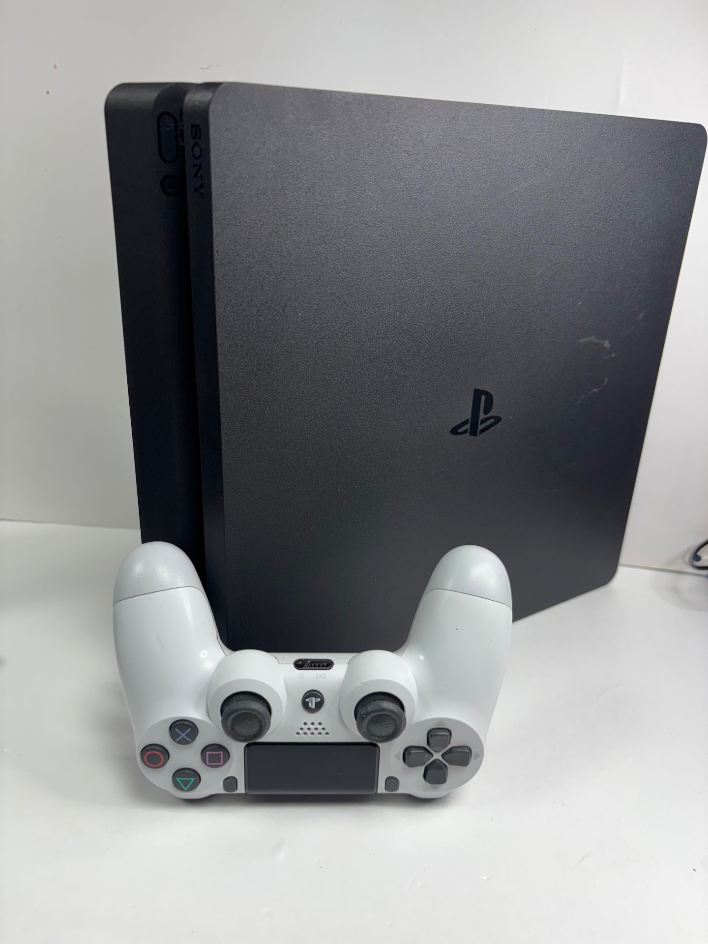 Product photo for ps4 slim 500gb