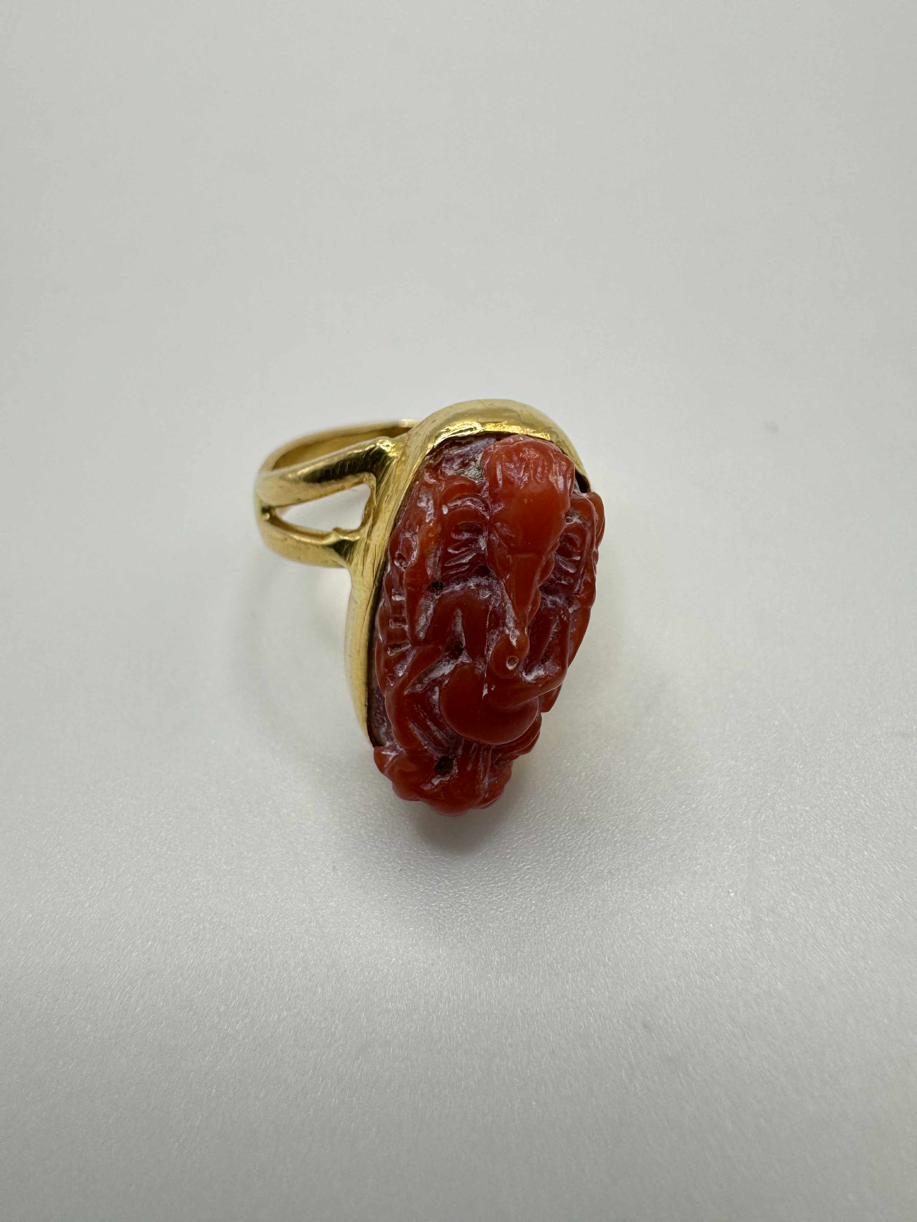 Product photo for 22ct Vintage Coral Figure Motif Ring