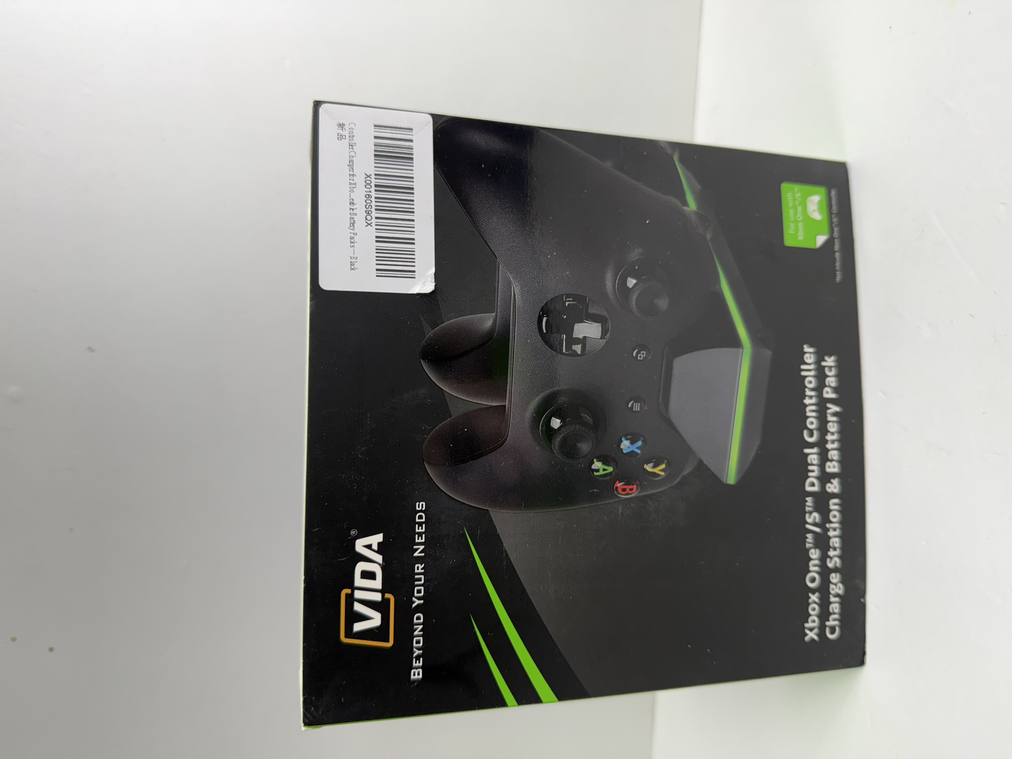Product photo for XBOX ONE CHARGING AND BATTERY PACK